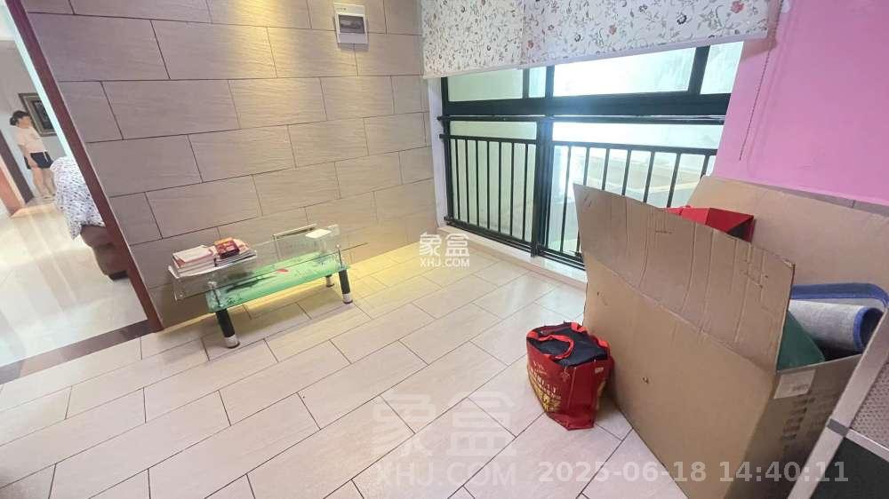 经世皇城  3室2厅2卫   2000.00元/月室内图
