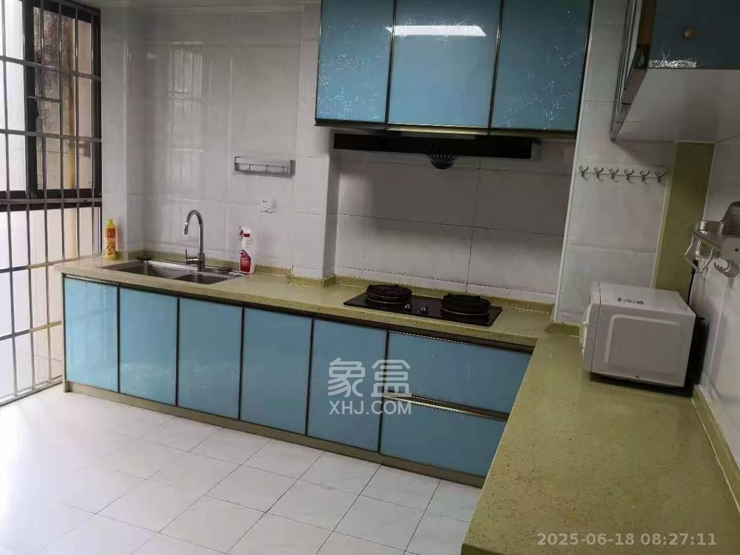 旭辉华庭  3室2厅2卫   2000.00元/月室内图