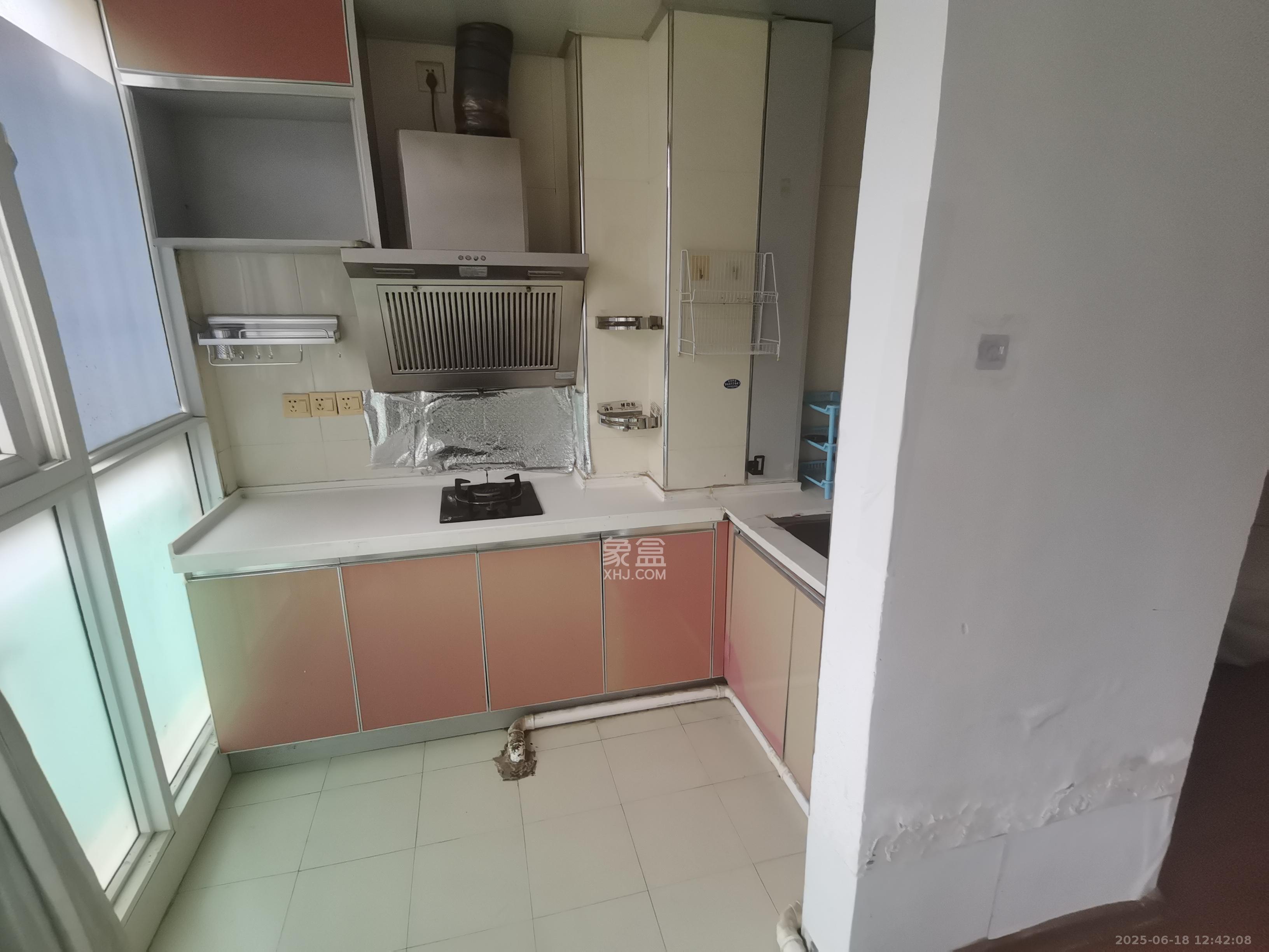 江临天下 1室1厅1卫 1600.0元/月 江临天下 1室1厅1卫 1600.0元/月室内图