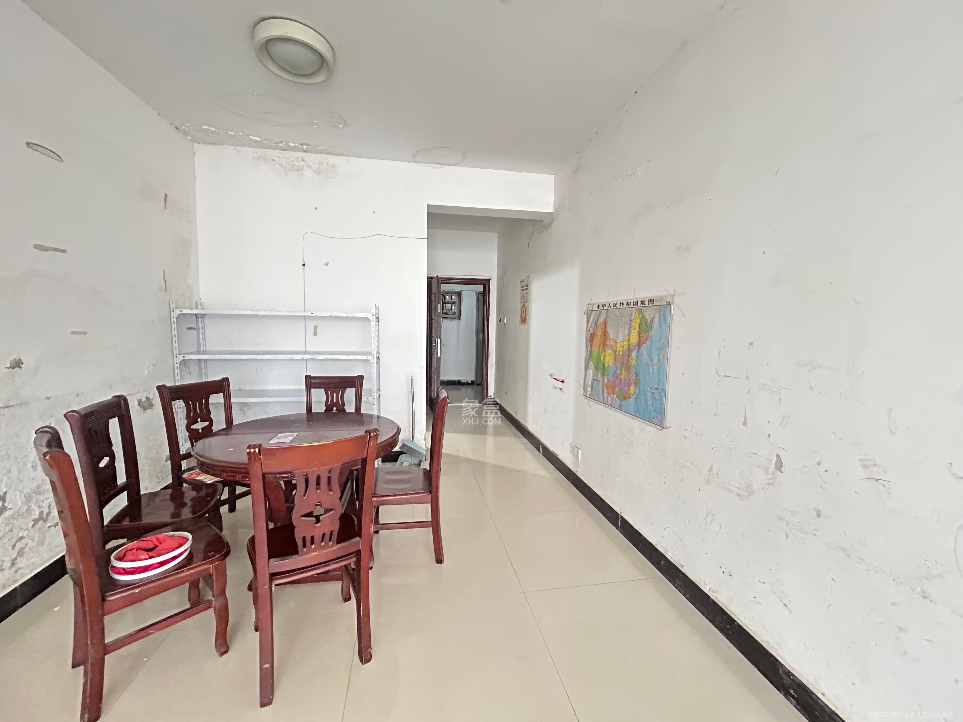 卧龙居国际村 1室0厅0卫 1400.0元/月 卧龙居国际村 1室0厅0卫 1400.0元/月室内图