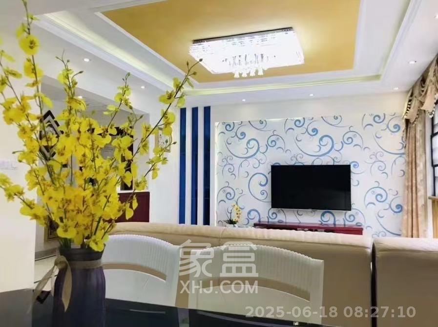 旭辉华庭  3室2厅2卫   2000.00元/月室内图