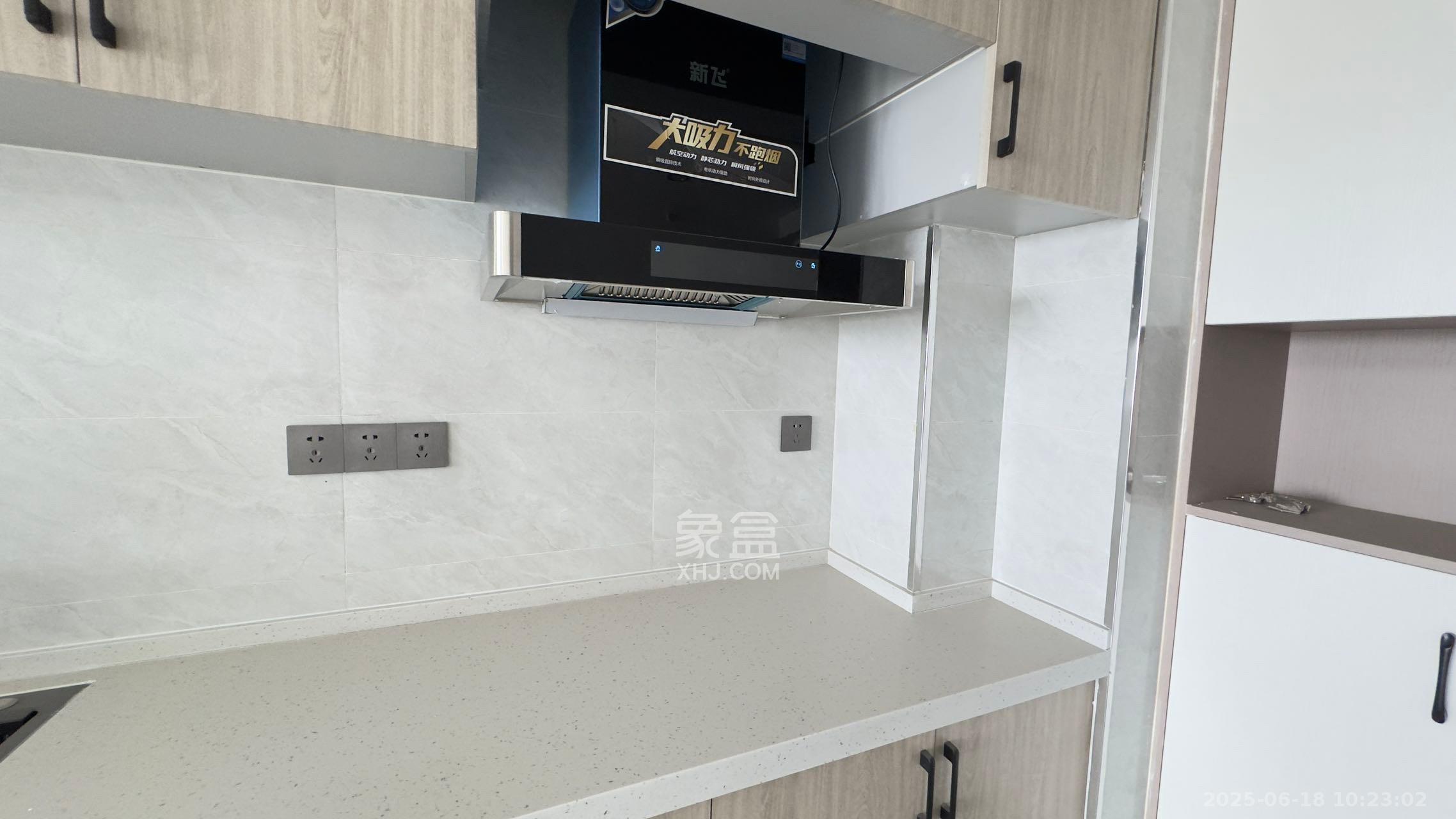 信诚湘江揽月(至善美景大厦) 2室2厅1卫 1600.0元/月 信诚湘江揽月(至善美景大厦) 2室2厅1卫 1600.0元/月室内图