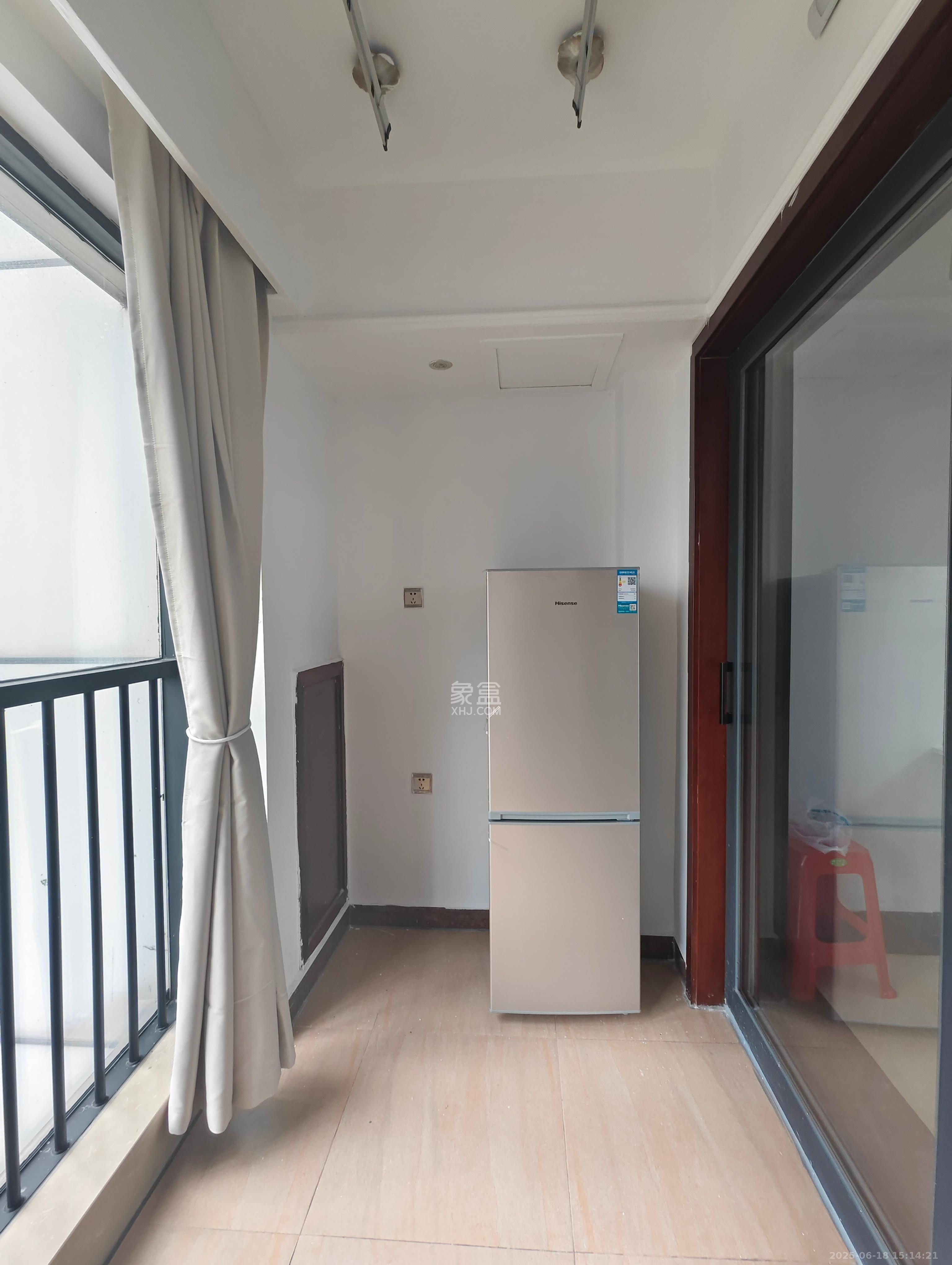 东塘瑞府  1室1厅1卫   1700.00元/月室内图