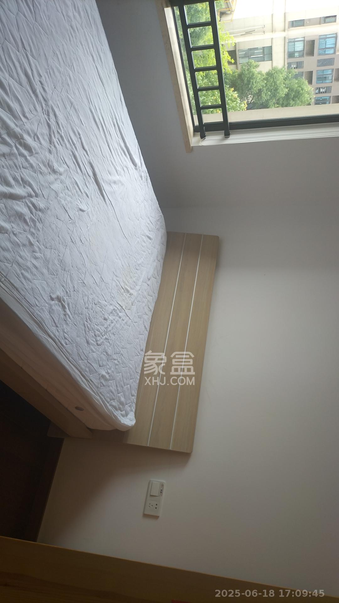 万科里梅溪郡  3室2厅2卫   3600.00元/月室内图
