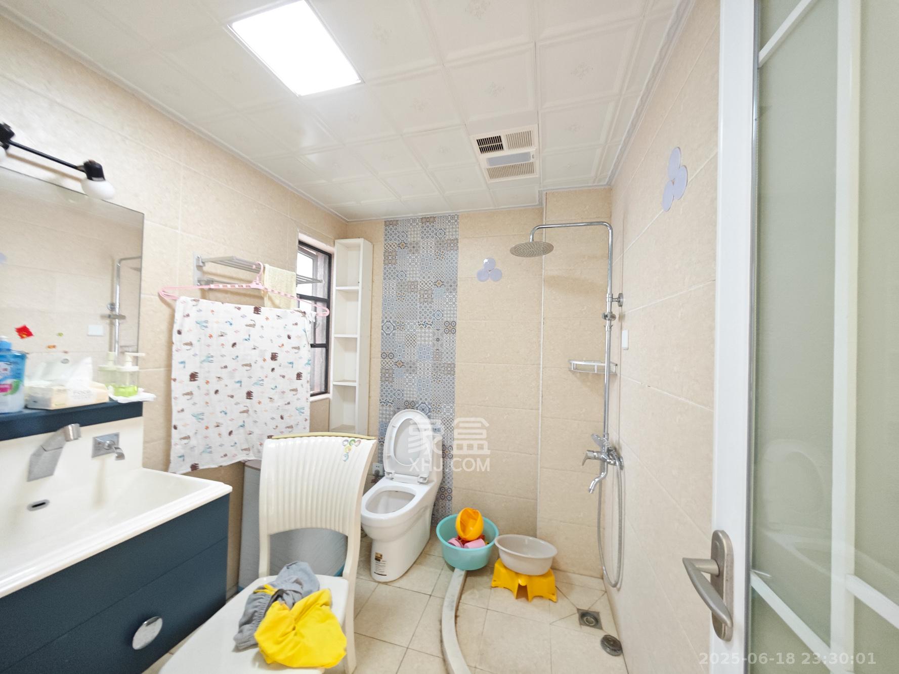 潇湘名城(新里程潇湘名城)  4室2厅2卫    125.0万 潇湘名城(新里程潇湘名城)  4室2厅2卫    125.0万其他