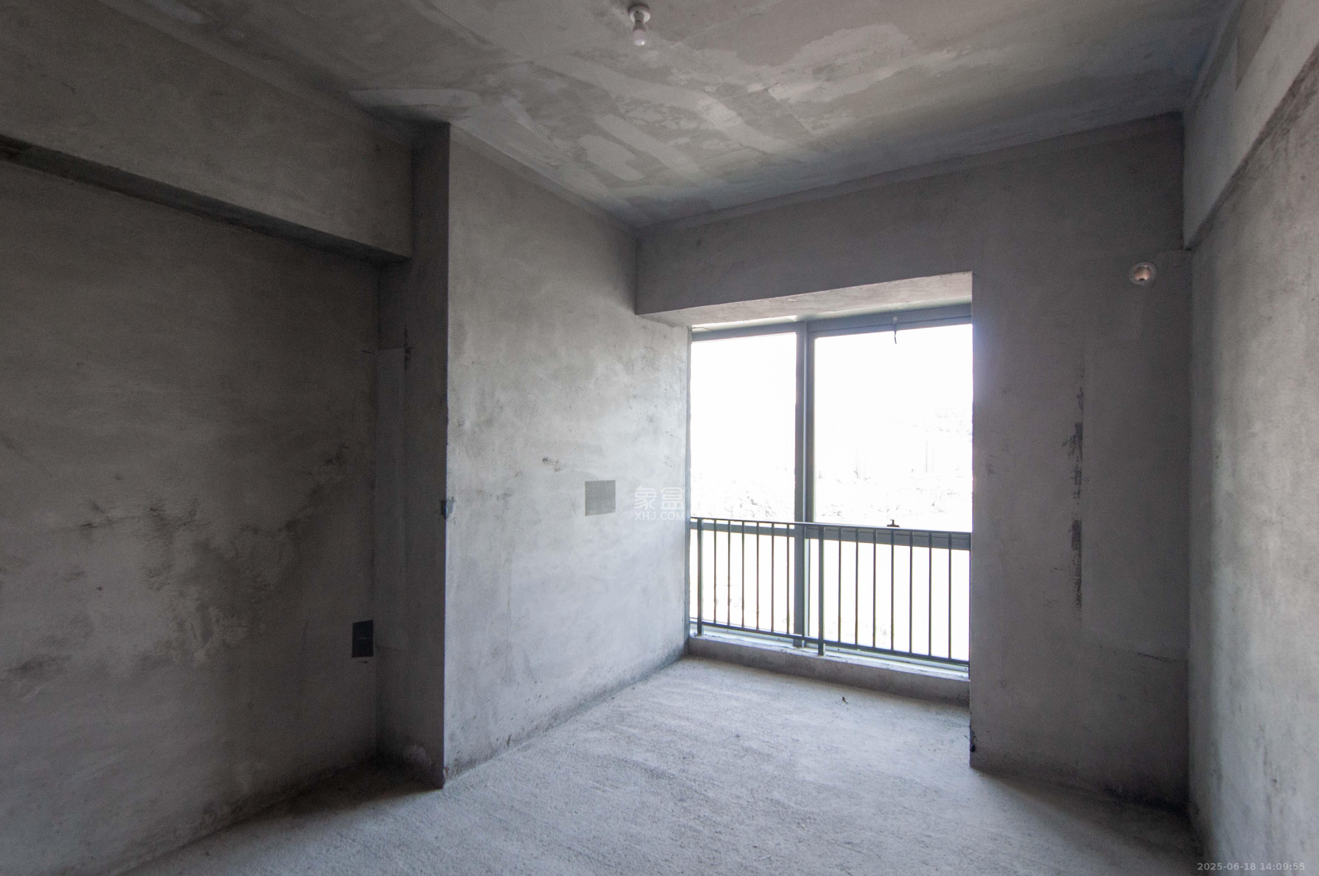 中建宝铂公馆  1室1厅1卫   58.50万其他