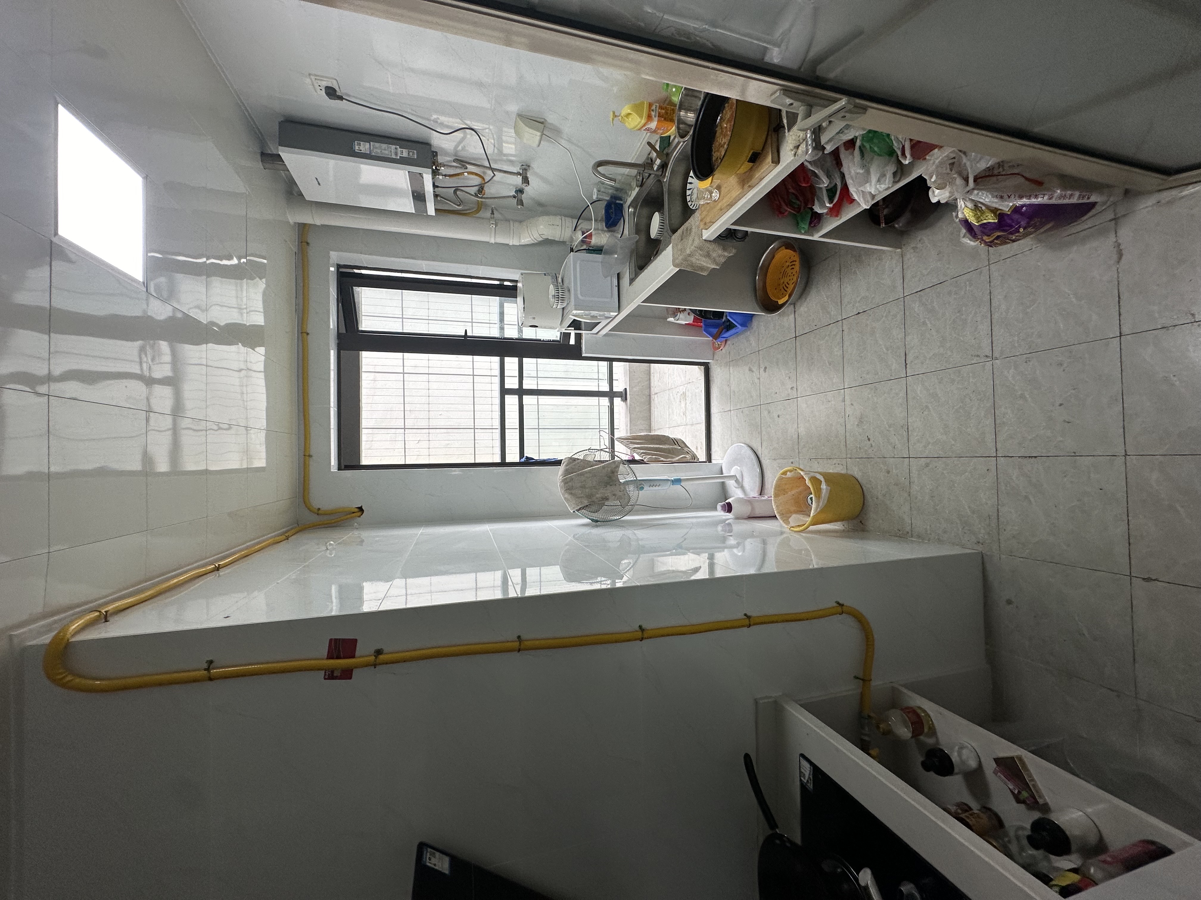 坡博家园一区  4室2厅2卫   3800.00元/月室内图