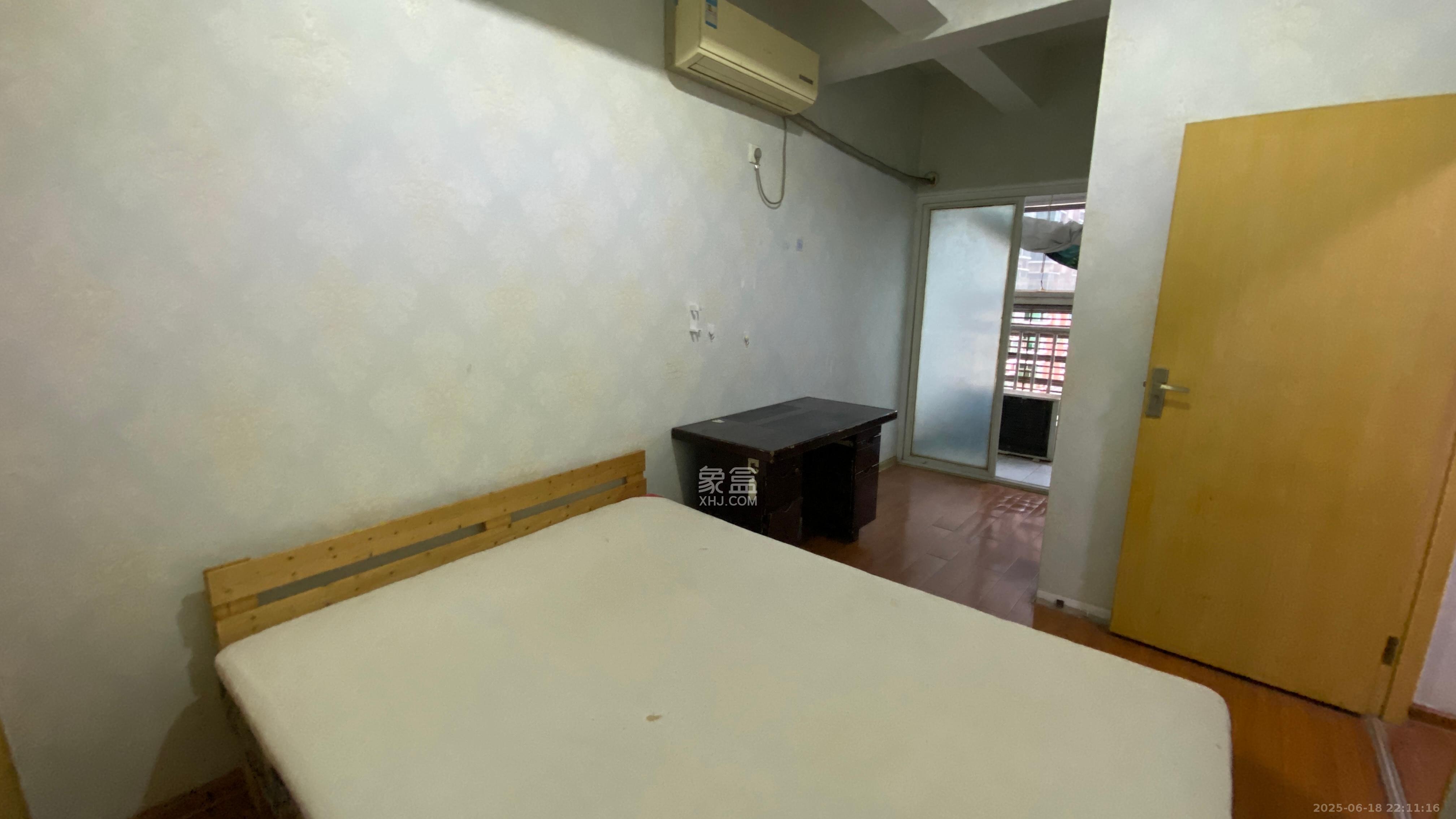 红星国际星城  2室1厅1卫    1400.0元/月 红星国际星城  2室1厅1卫    1400.0元/月室内图