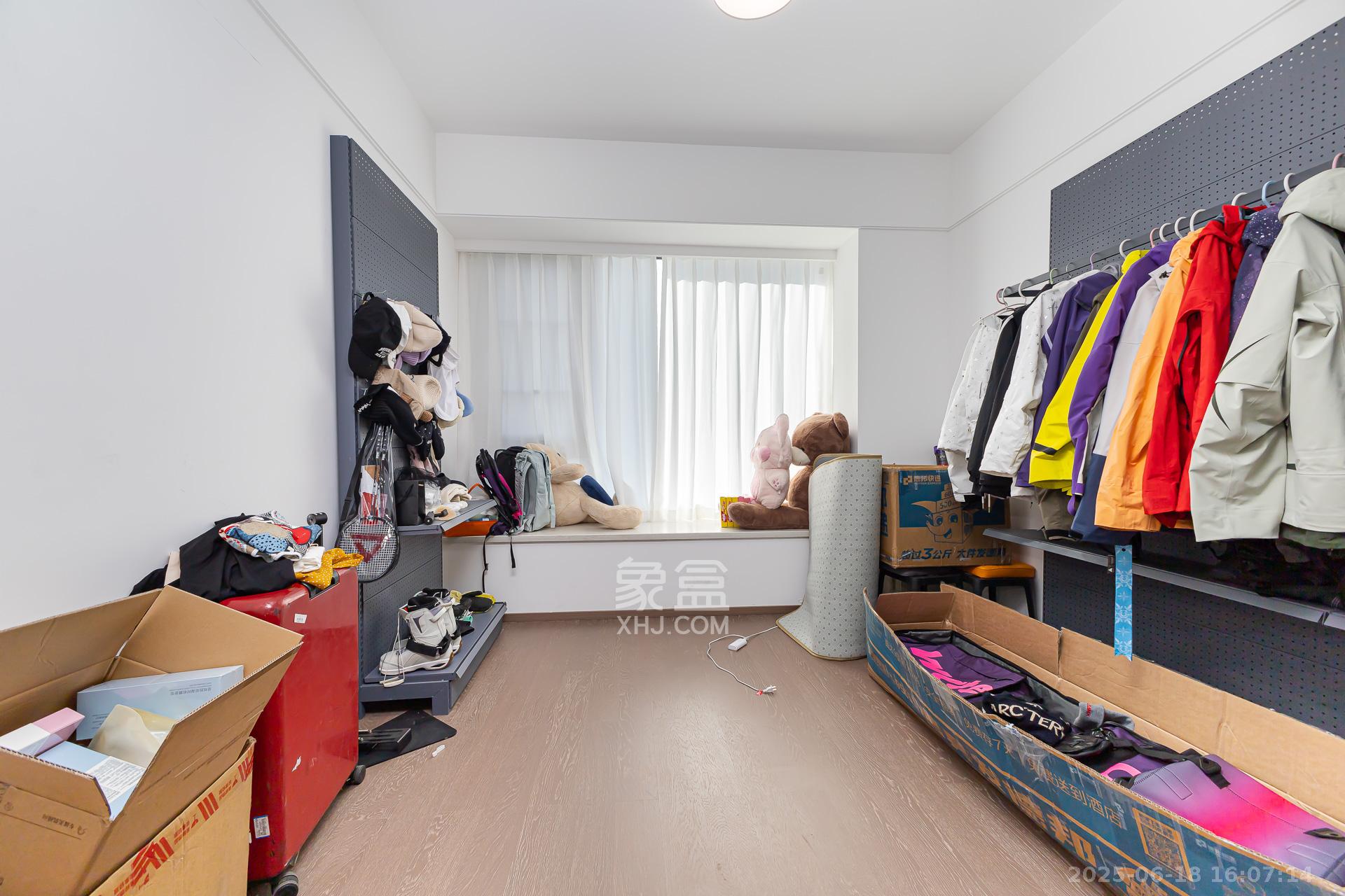 时代建发和著 4室2厅3卫 275.0万 时代建发和著 4室2厅3卫 275.0万卧室