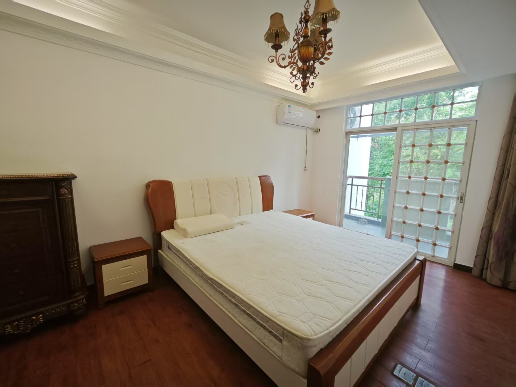 宝安江南城 5室2厅3卫 4800.0元/月 宝安江南城 5室2厅3卫 4800.0元/月室内图