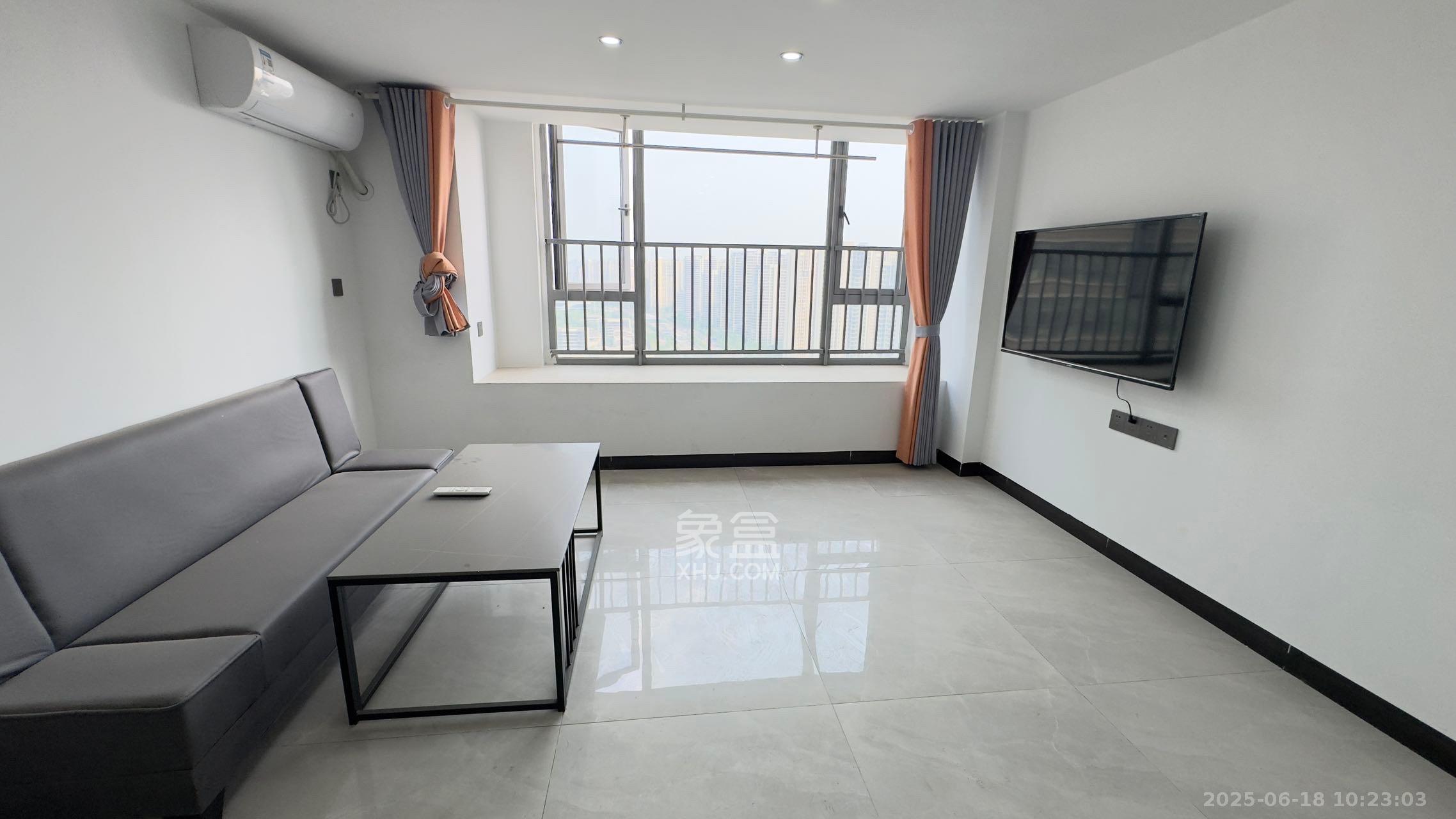 信诚湘江揽月(至善美景大厦) 2室2厅1卫 1600.0元/月 信诚湘江揽月(至善美景大厦) 2室2厅1卫 1600.0元/月室内图