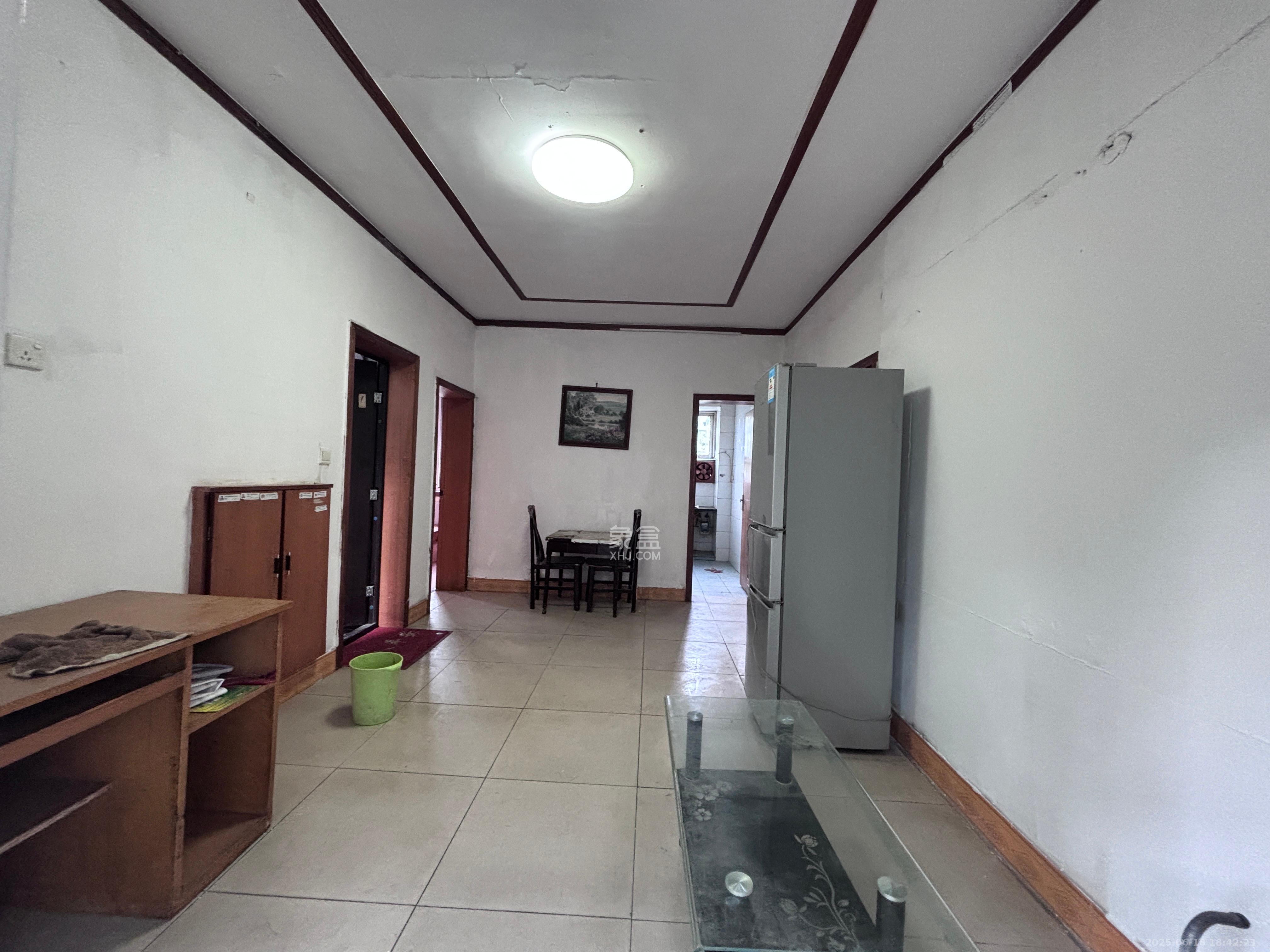 茶园坡社区(原王家冲社区) 3室2厅1卫 1500.0元/月 茶园坡社区(原王家冲社区) 3室2厅1卫 1500.0元/月室内图