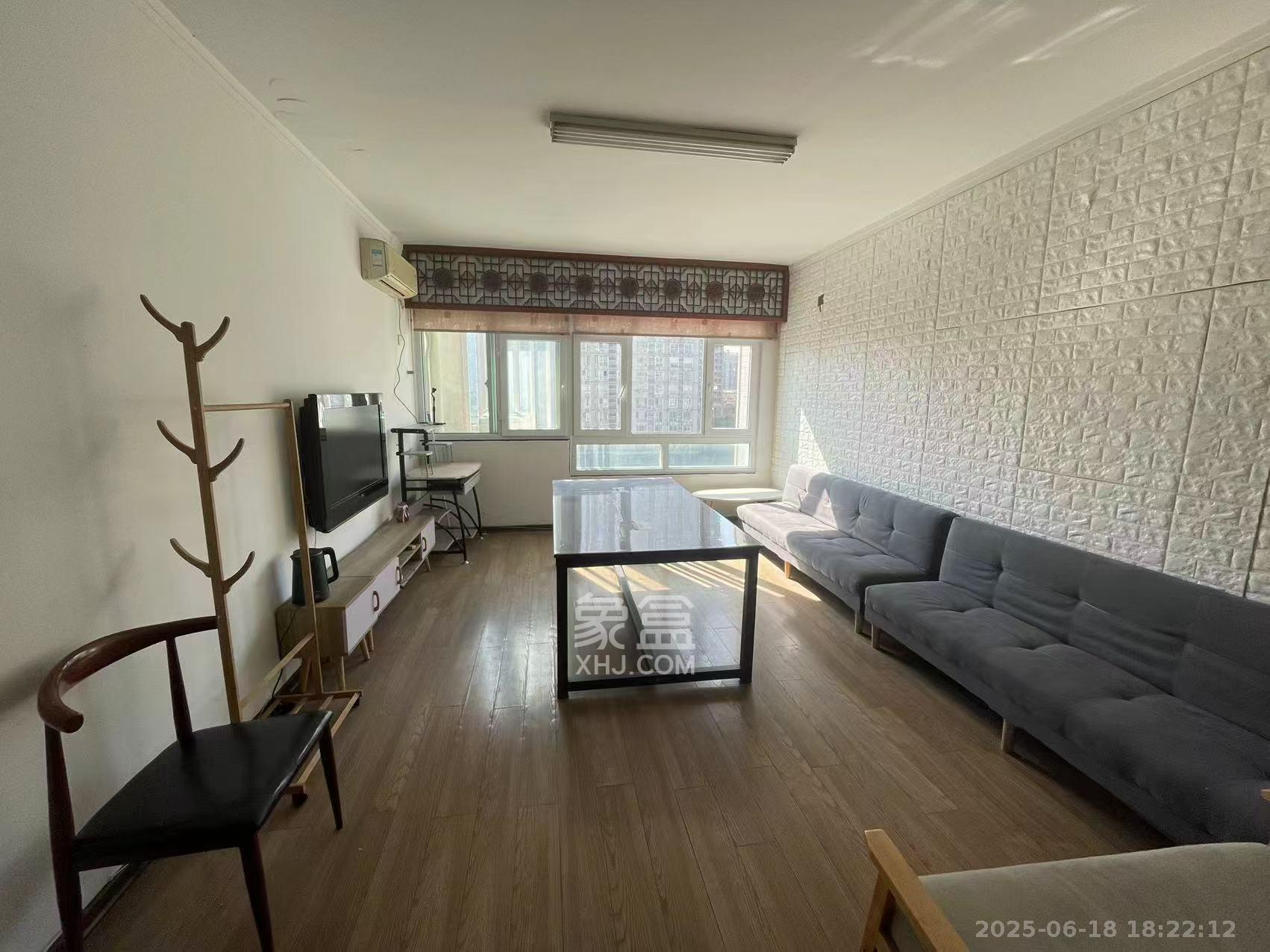 四季美景一、二期 1室0厅0卫 1000.0元/月 四季美景一、二期 1室0厅0卫 1000.0元/月室内图