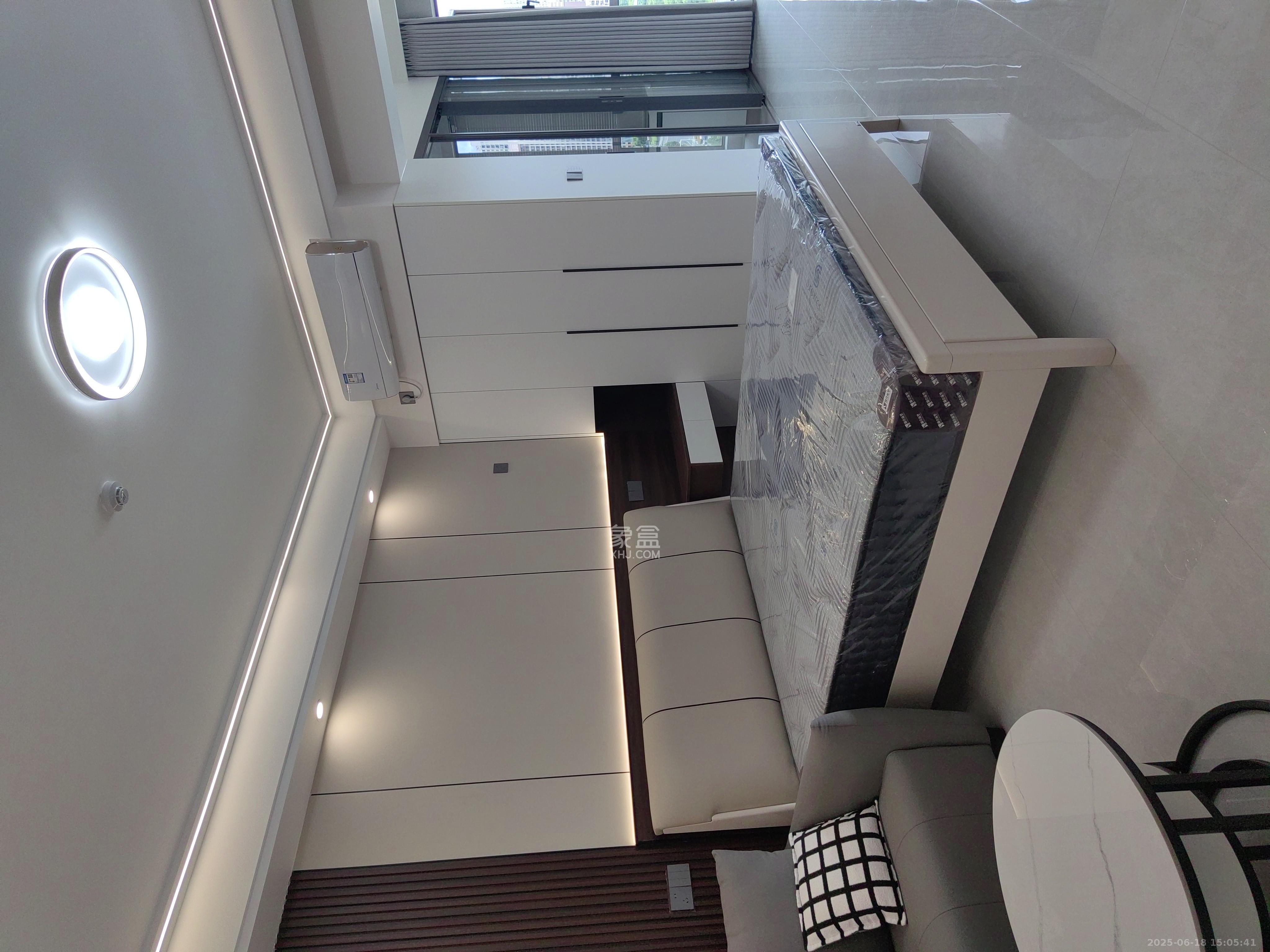 新天地步步高 1室1厅1卫 1300.0元/月 新天地步步高 1室1厅1卫 1300.0元/月室内图