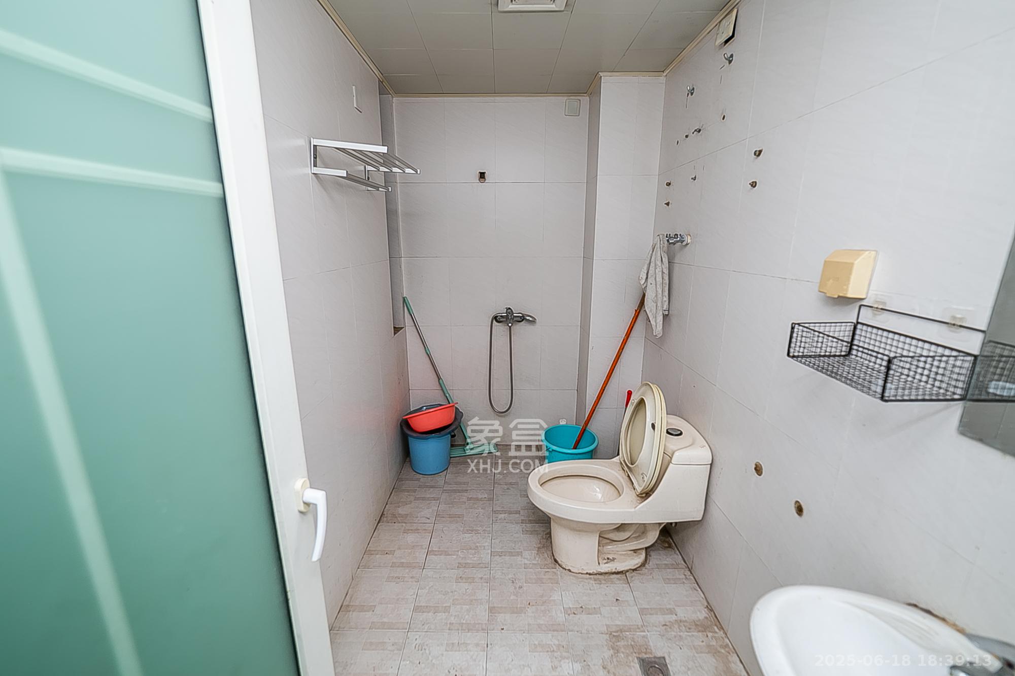 中江国际花城  3室2厅1卫    118.0万 中江国际花城  3室2厅1卫    118.0万卫生间