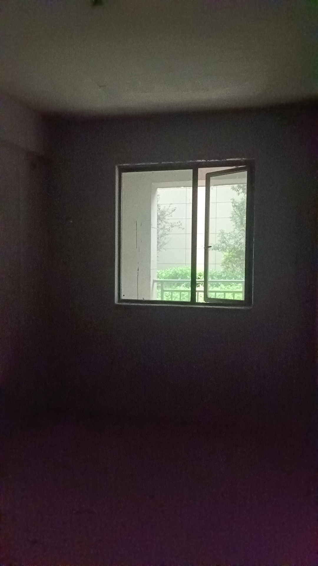 大汉龙城 4室2厅1卫 65.0万 大汉龙城 4室2厅1卫 65.0万客厅