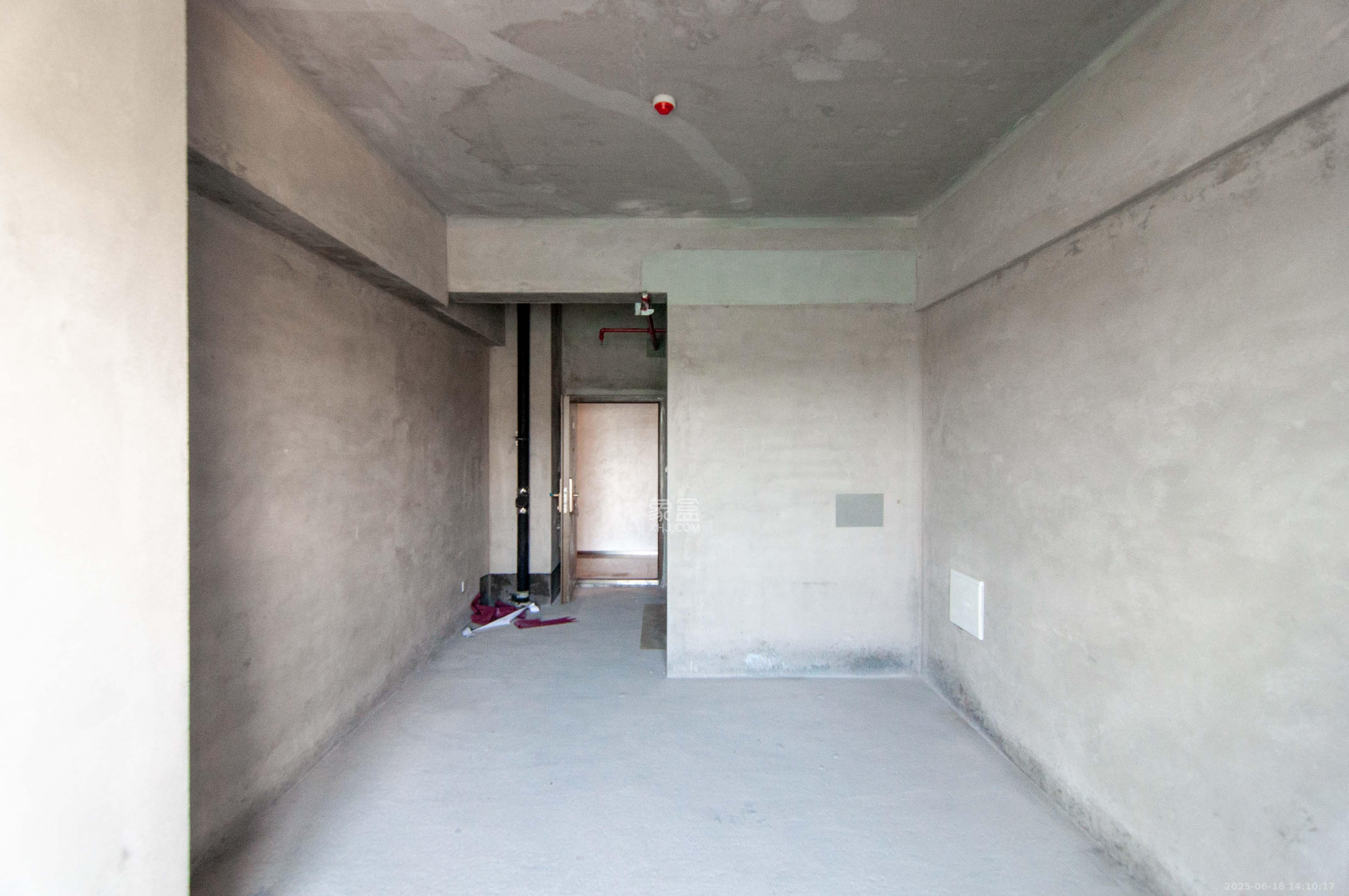 中建宝铂公馆  1室1厅1卫   73.20万其他