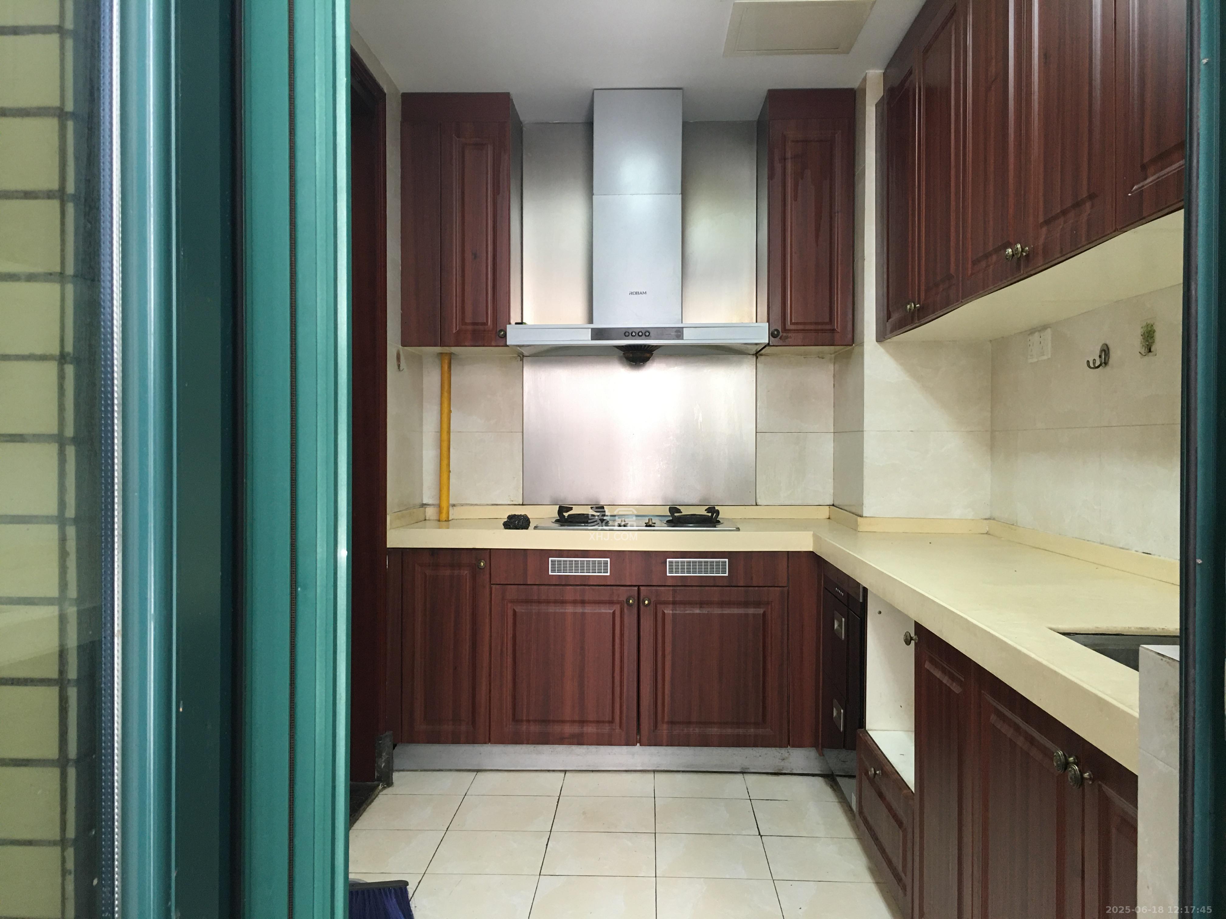 恒大名都 3室2厅2卫 1700.0元/月 恒大名都 3室2厅2卫 1700.0元/月室内图