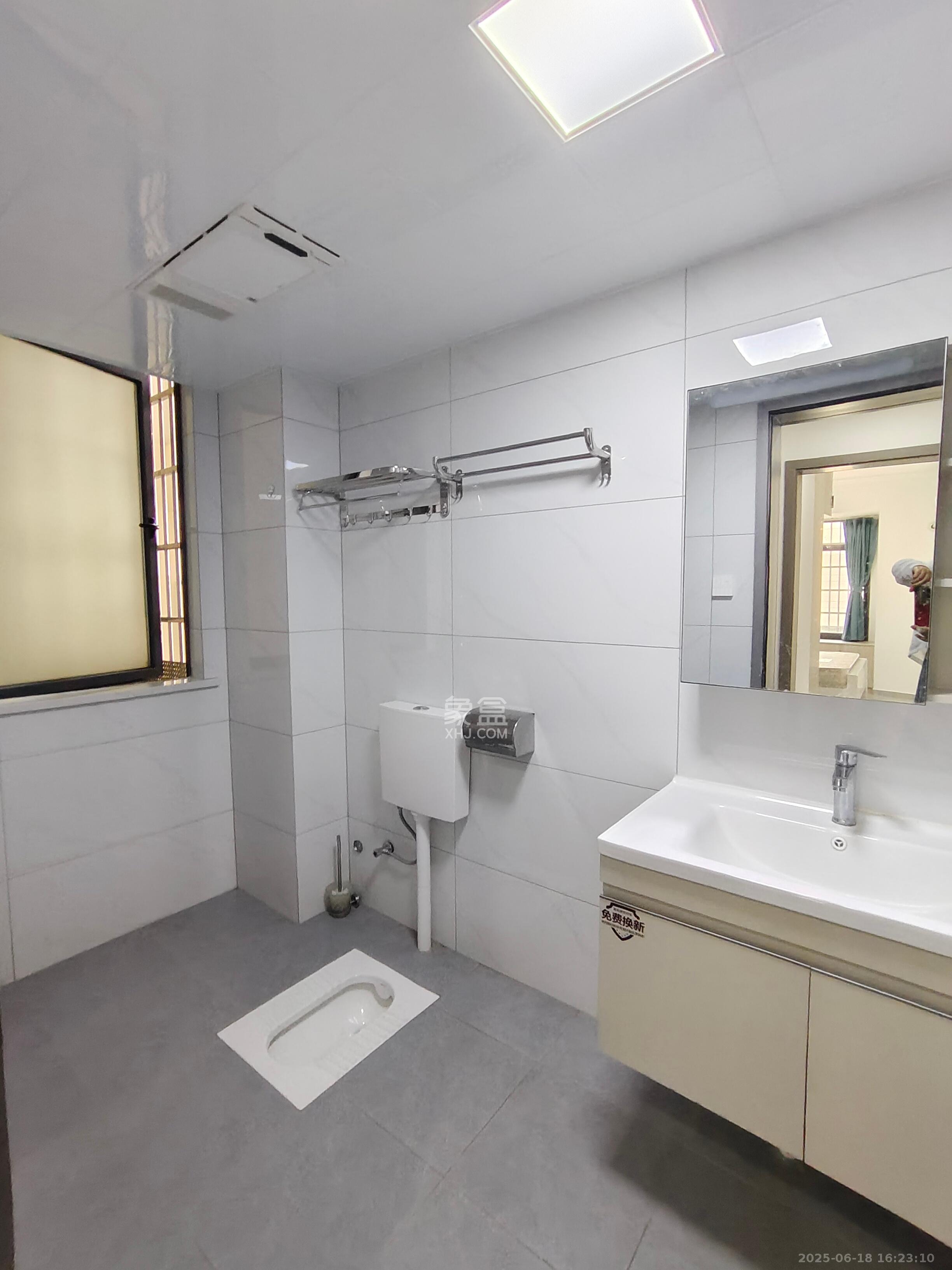 真人桥家园二期 2室2厅1卫 1800.0元/月 真人桥家园二期 2室2厅1卫 1800.0元/月室内图