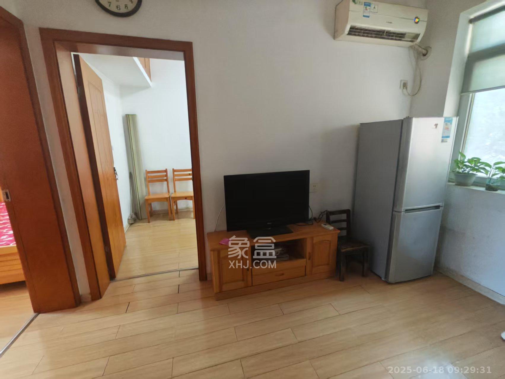 东塘电力院 3室1厅1卫 2800.0元/月 东塘电力院 3室1厅1卫 2800.0元/月室内图