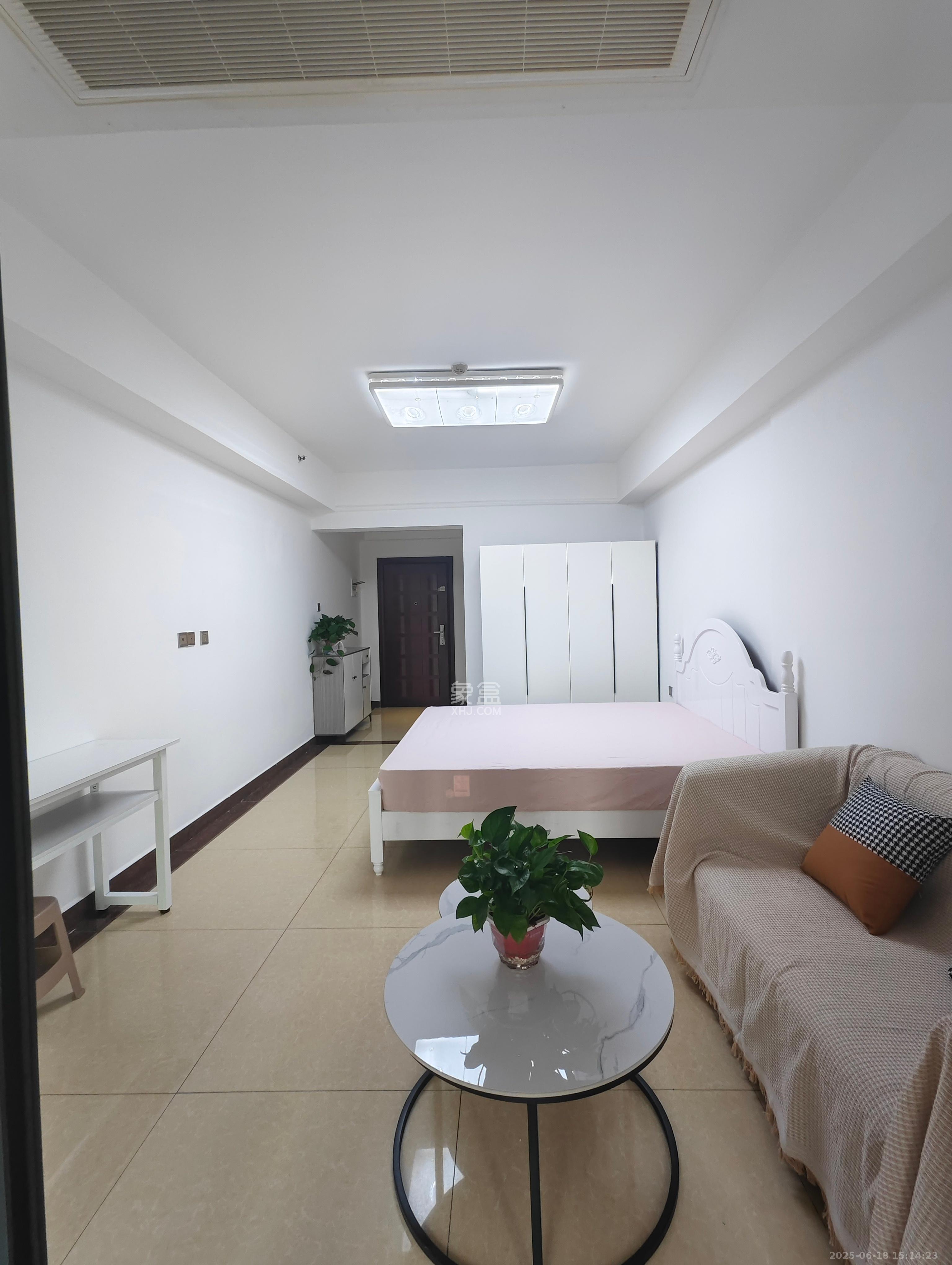 东塘瑞府  1室1厅1卫   1700.00元/月室内图