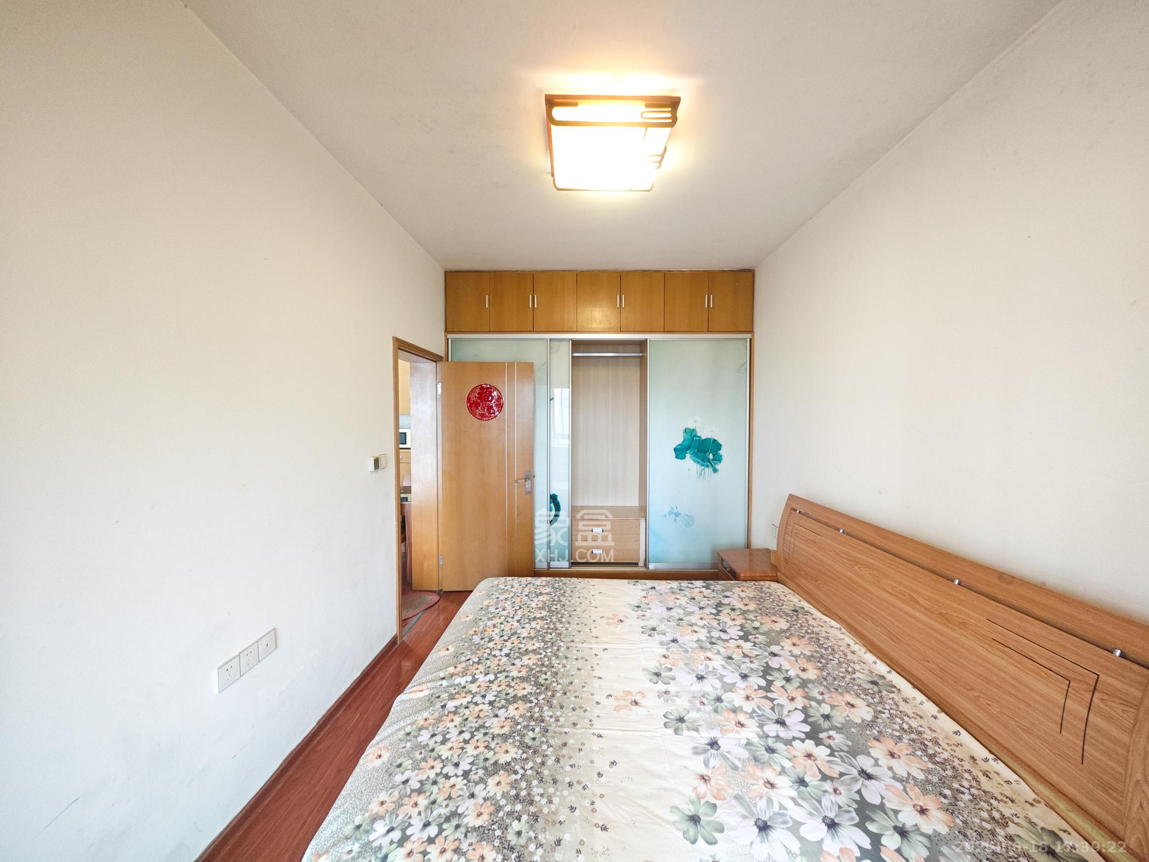 世纪桃花苑 1室1厅1卫 47.0万 世纪桃花苑 1室1厅1卫 47.0万卧室