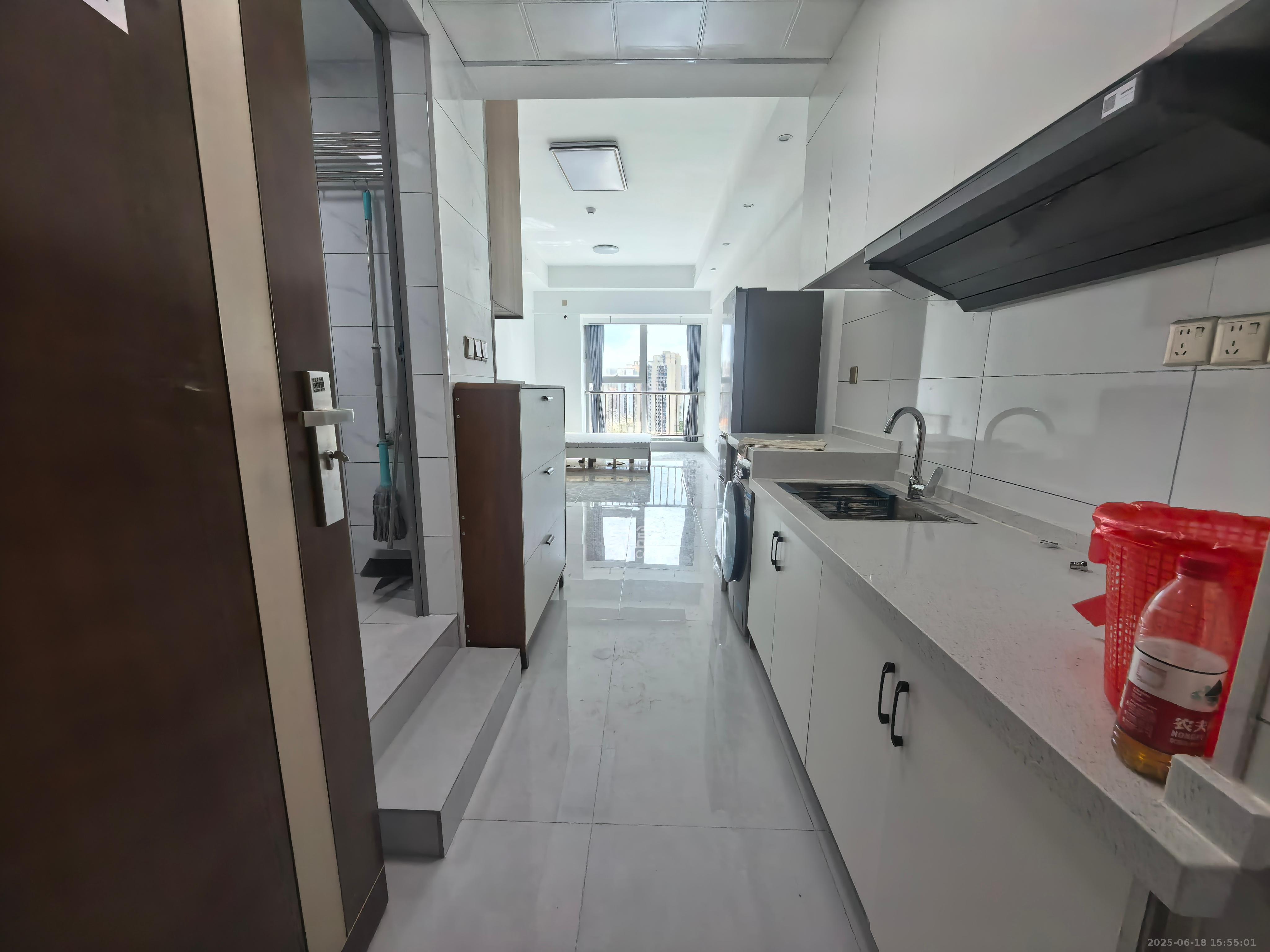 恒大誉府(融誉商业中心) 1室1厅1卫 1600.0元/月 恒大誉府(融誉商业中心) 1室1厅1卫 1600.0元/月室内图