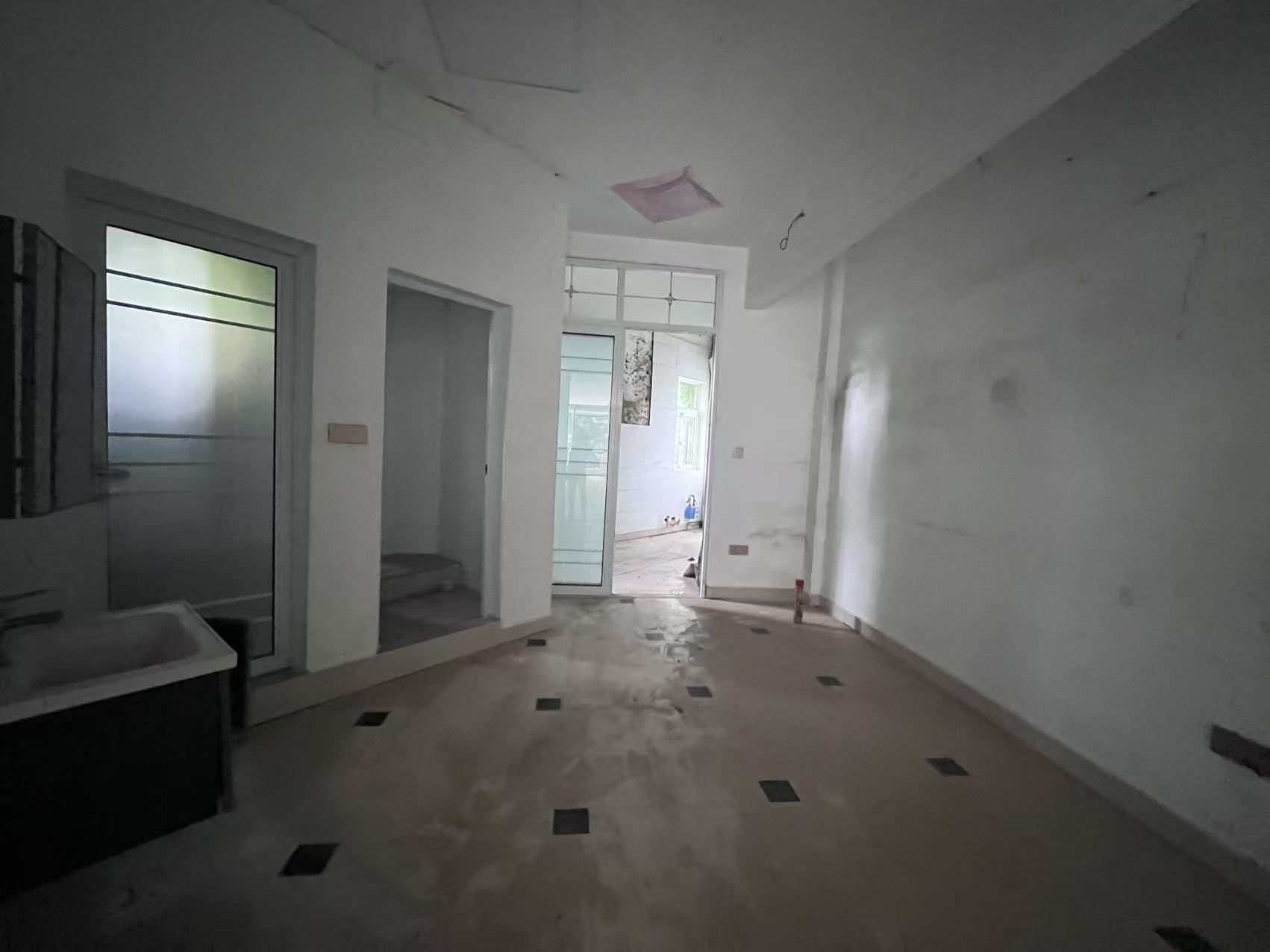 学府花园（文苑瑞景）   136.58㎡     3700.00元/月室内图