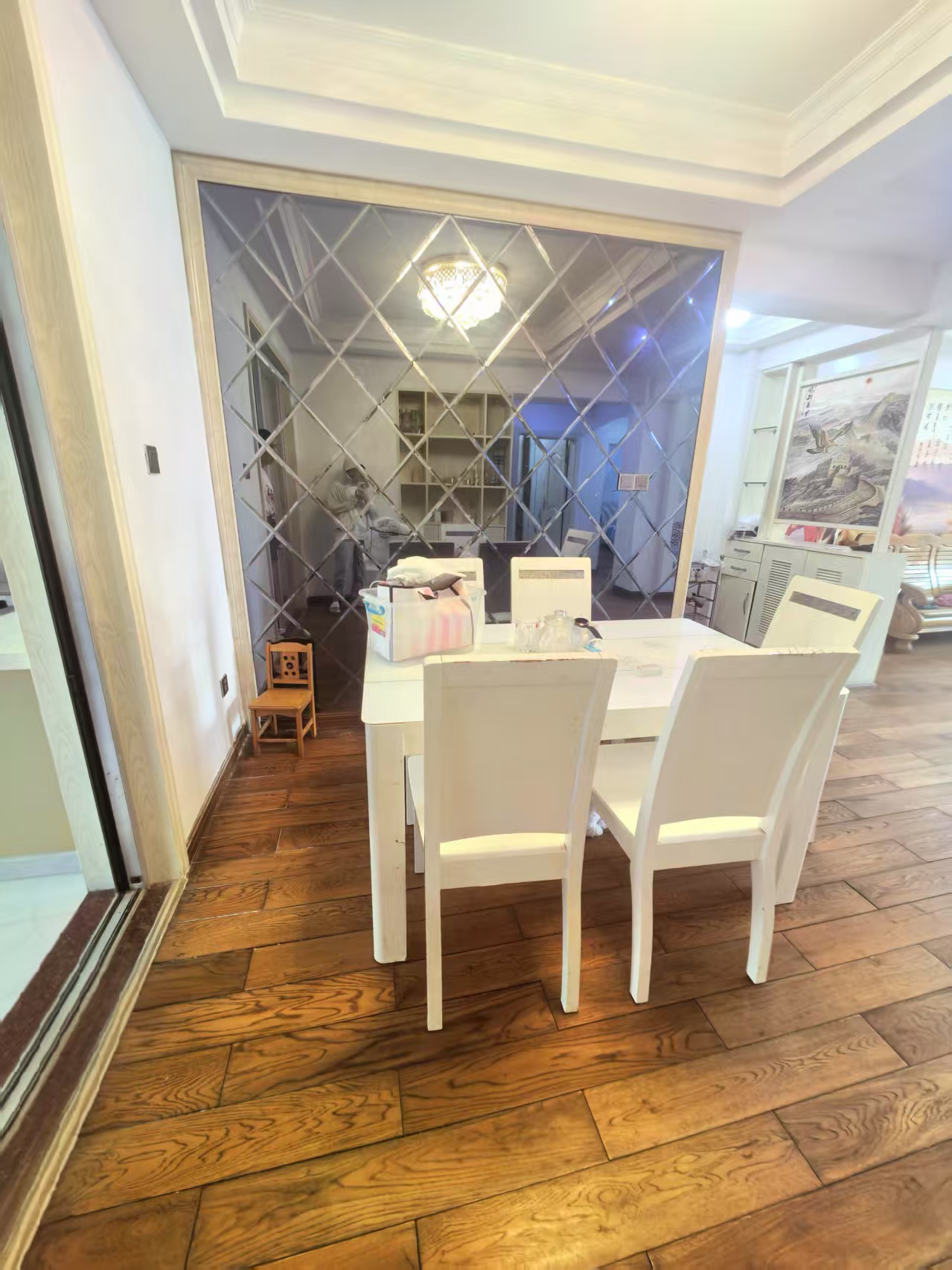 辉煌广场  3室2厅2卫    1500.0元/月 辉煌广场  3室2厅2卫    1500.0元/月室内图