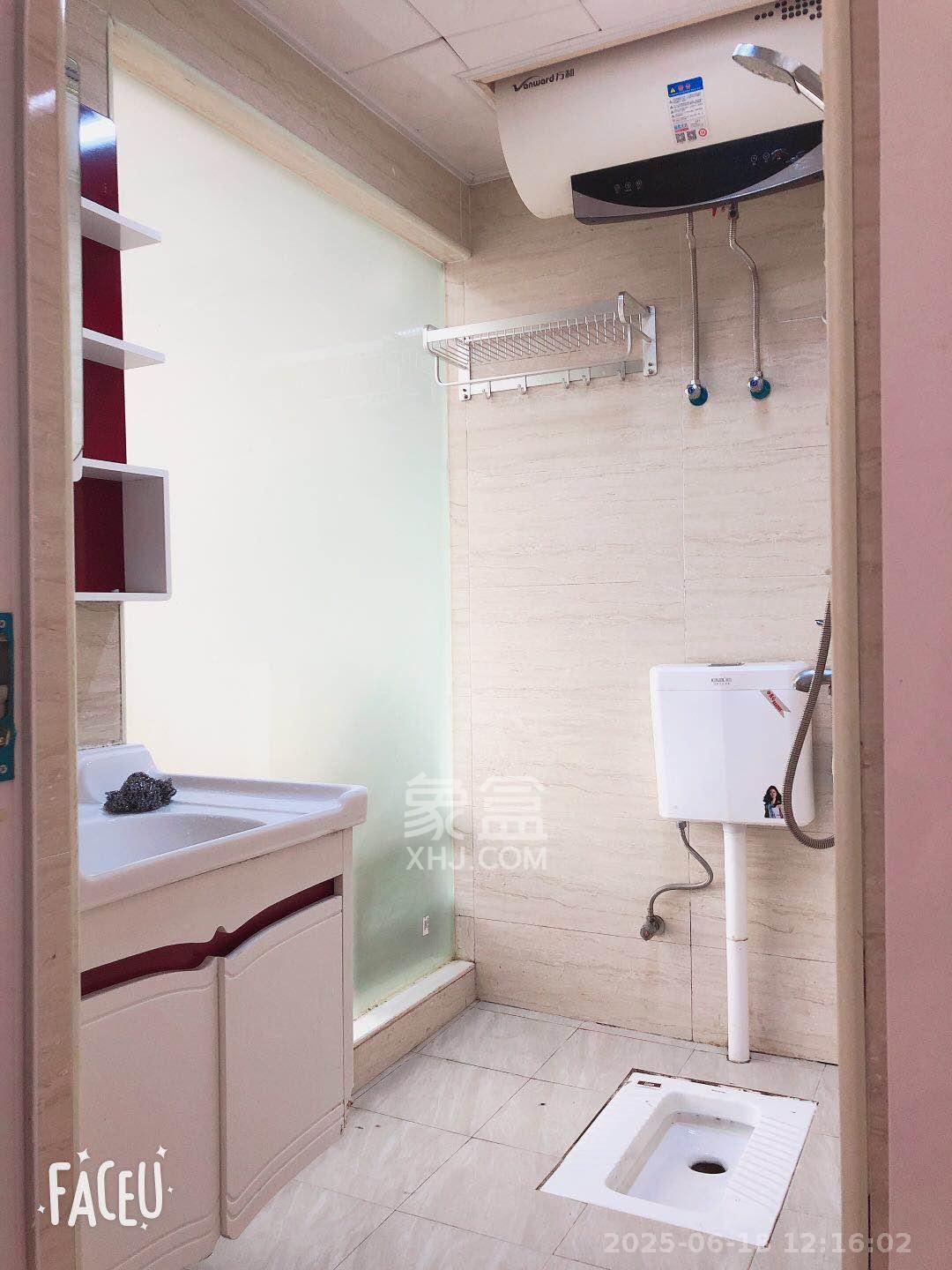 恒泰广场 1室1厅1卫 1600.0元/月 恒泰广场 1室1厅1卫 1600.0元/月室内图