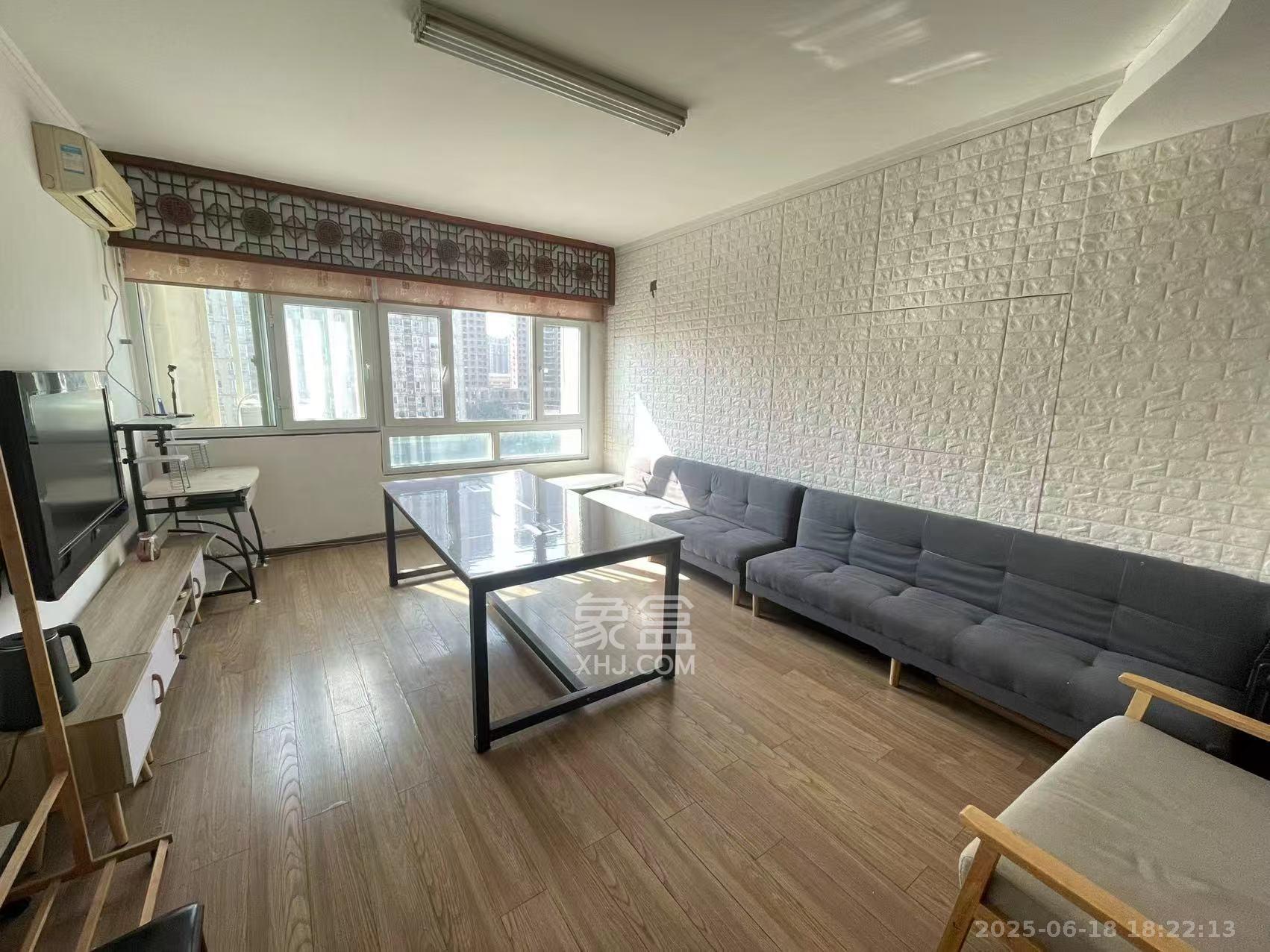 四季美景一、二期 1室0厅0卫 1000.0元/月 四季美景一、二期 1室0厅0卫 1000.0元/月室内图