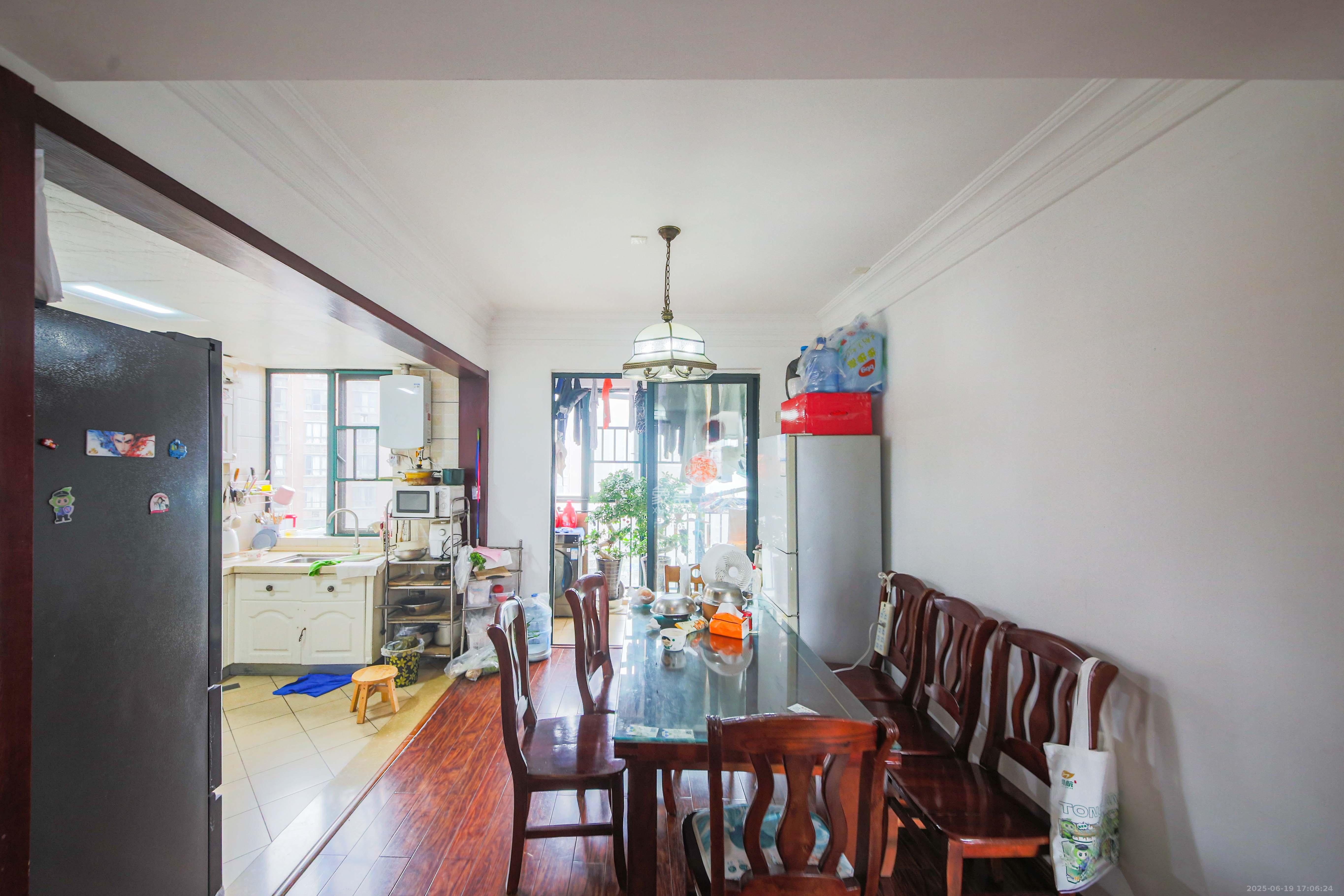 长沙欧洲城  3室2厅1卫    114.0万客厅