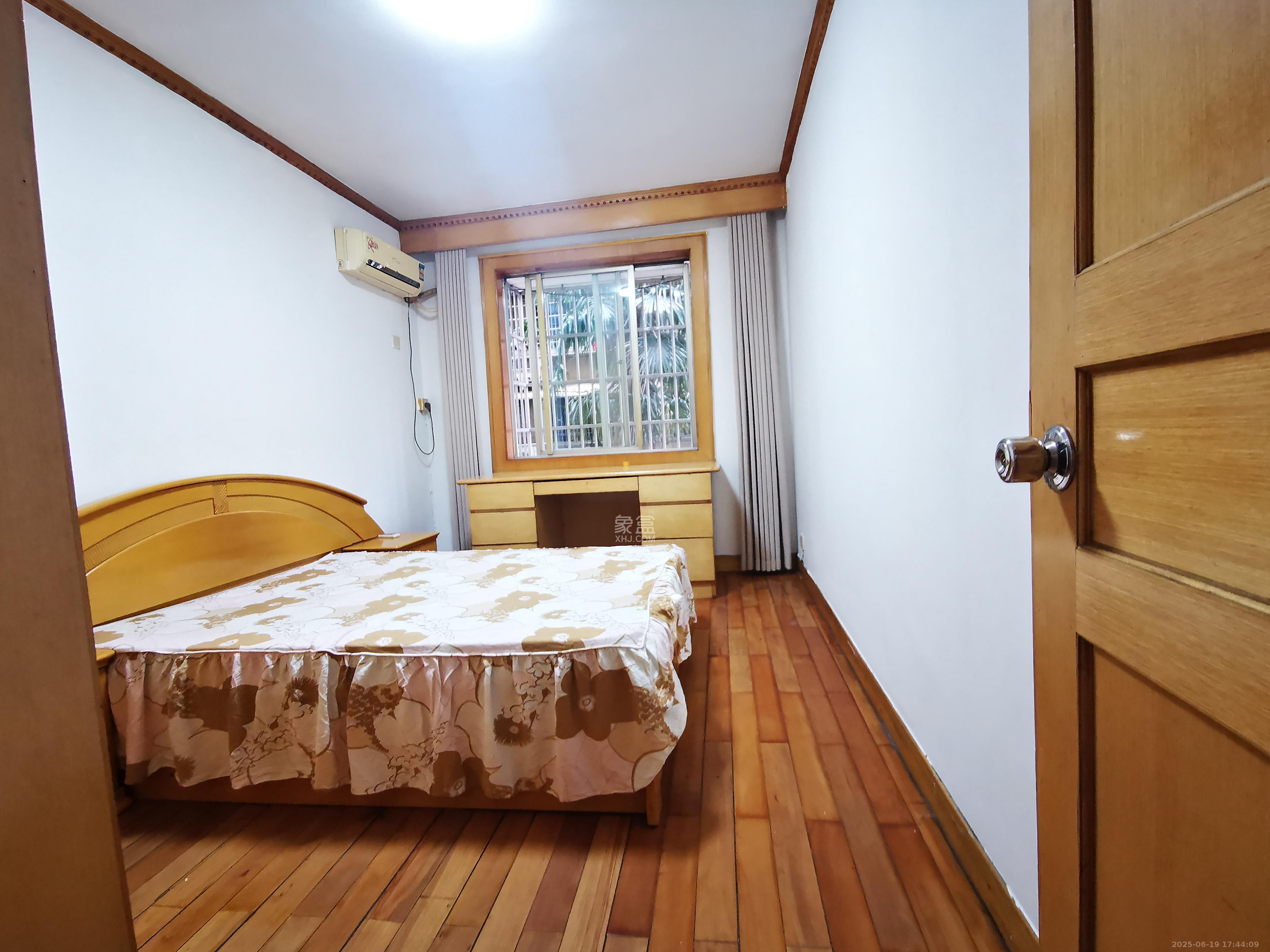 东塘电力院 3室2厅1卫 3200.0元/月 东塘电力院 3室2厅1卫 3200.0元/月室内图