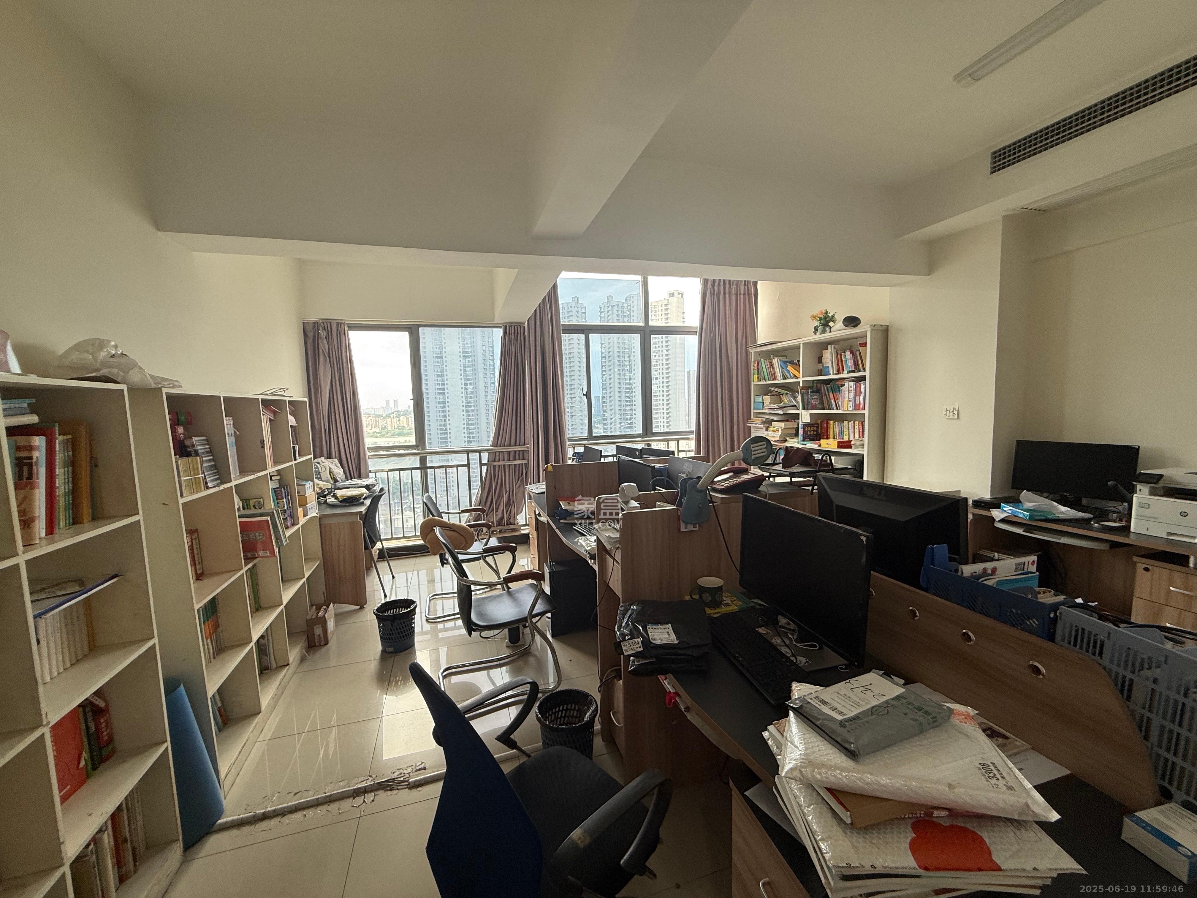 上城金都 5室2厅2卫 12000.0元/月 上城金都 5室2厅2卫 12000.0元/月室内图