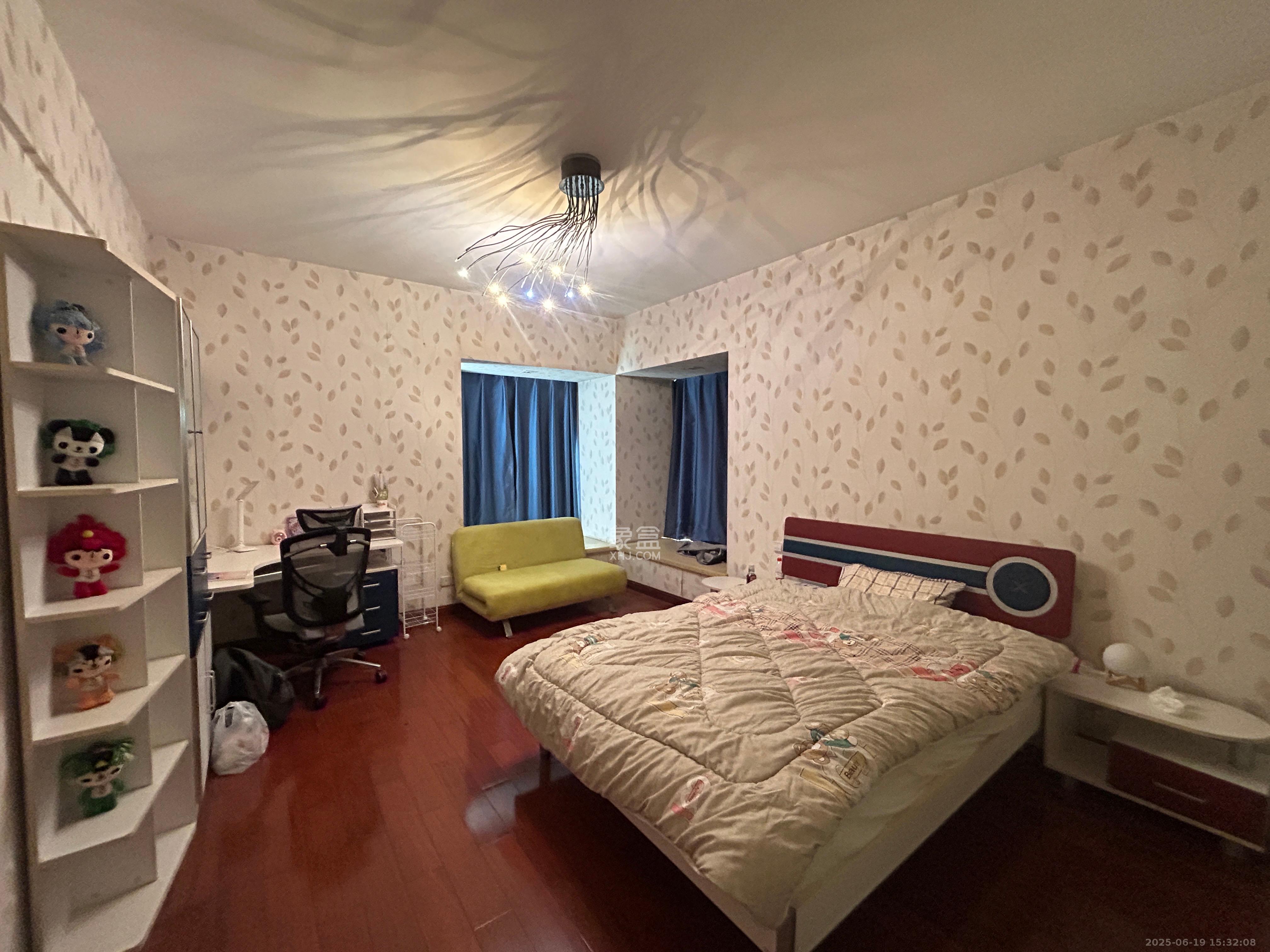 新世纪花苑 4室2厅2卫 5500.0元/月 新世纪花苑 4室2厅2卫 5500.0元/月室内图