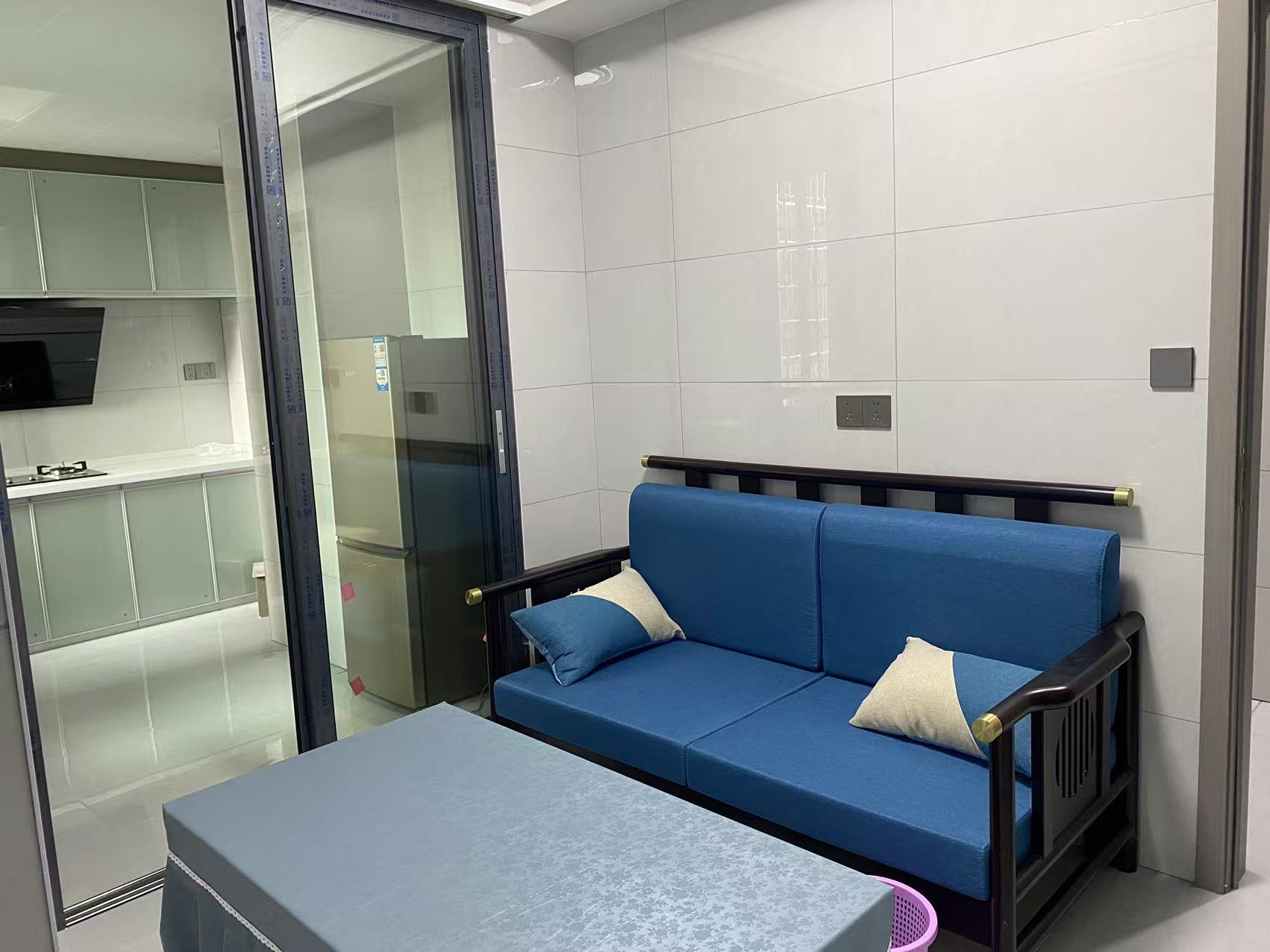 长湖新村 1室1厅1卫 1500.0元/月 长湖新村 1室1厅1卫 1500.0元/月室内图