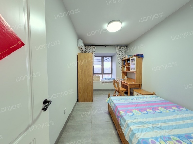 海航豪庭北苑 4室2厅4卫 9000.0元/月 海航豪庭北苑 4室2厅4卫 9000.0元/月室内图