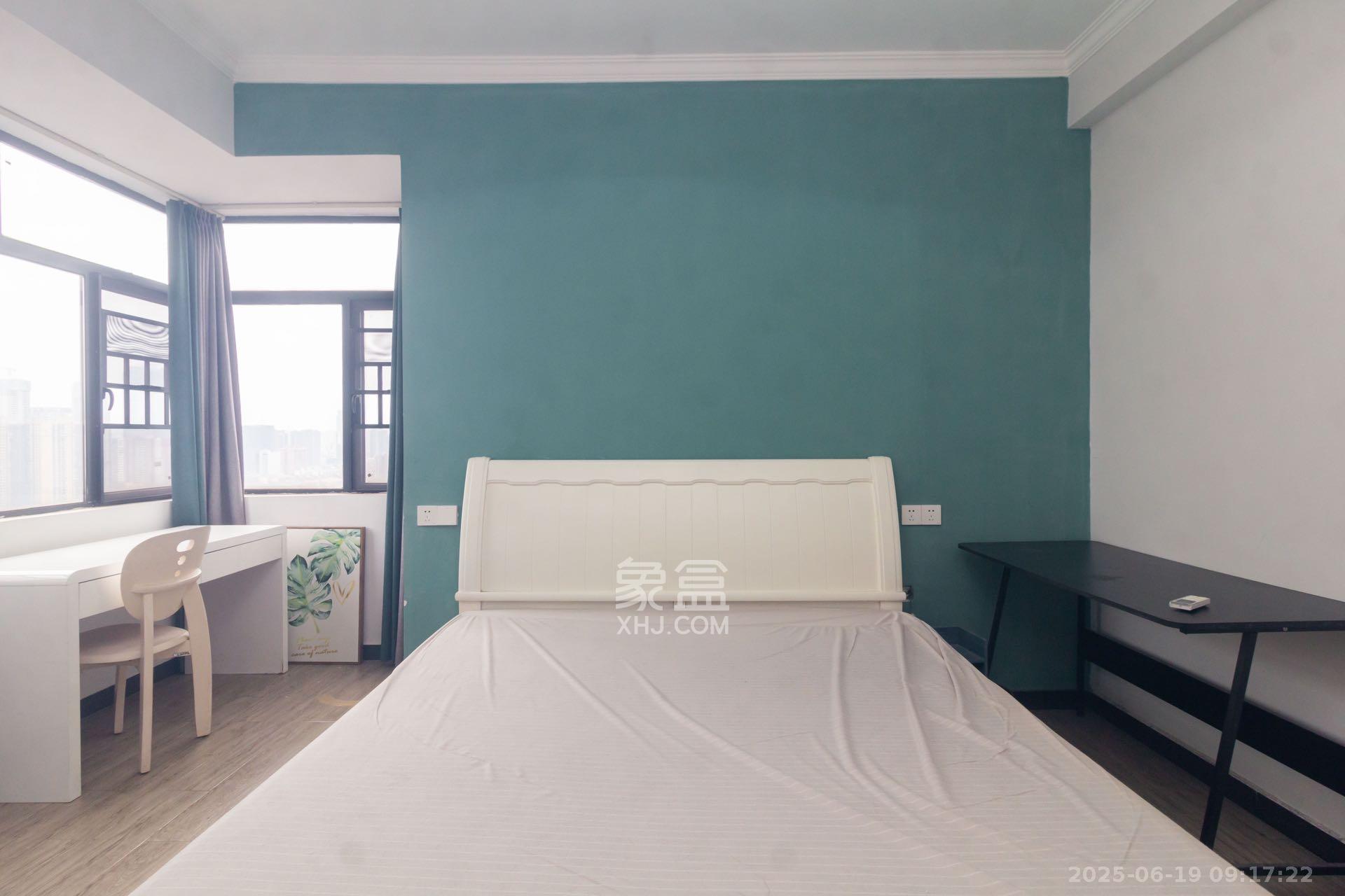 辉煌国际城二期 3室2厅1卫 2800.0元/月 辉煌国际城二期 3室2厅1卫 2800.0元/月室内图