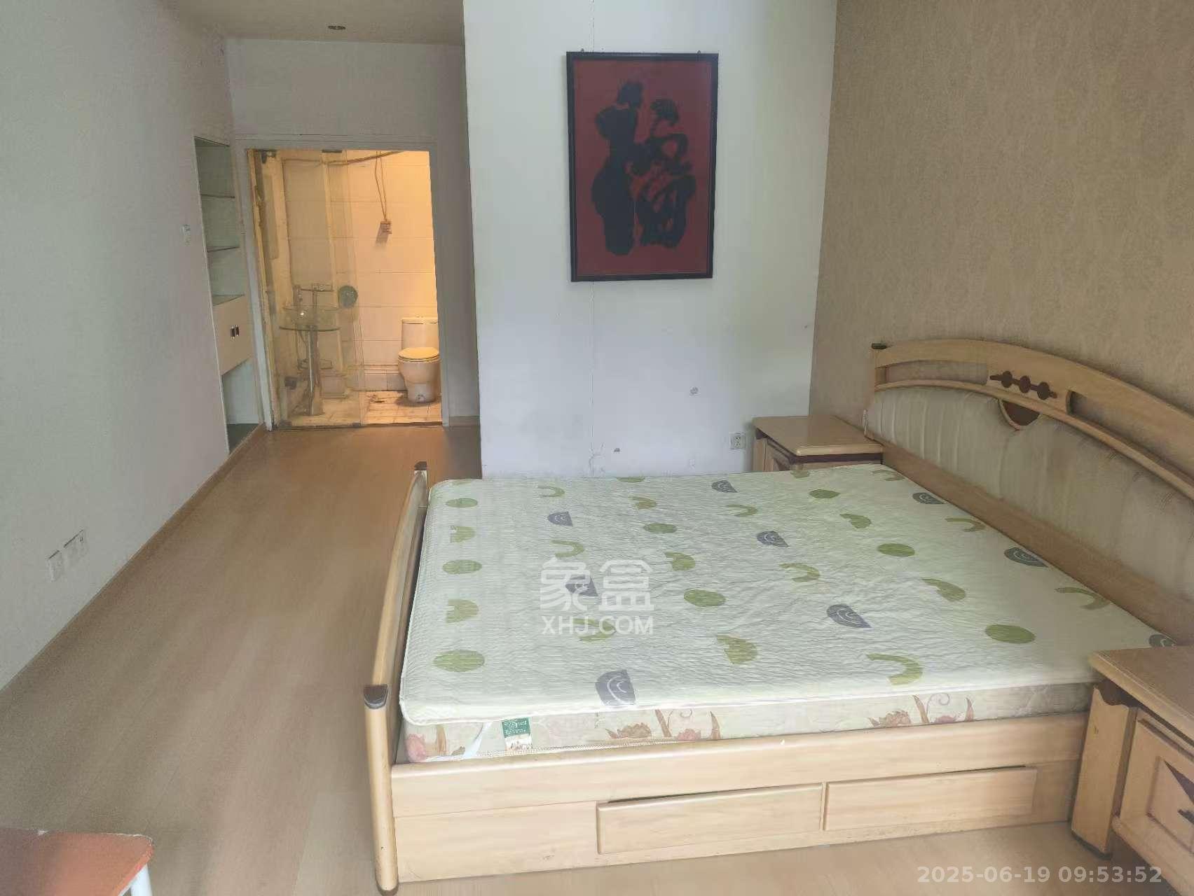 湘凯综合楼 1室0厅0卫 1600.0元/月 湘凯综合楼 1室0厅0卫 1600.0元/月室内图