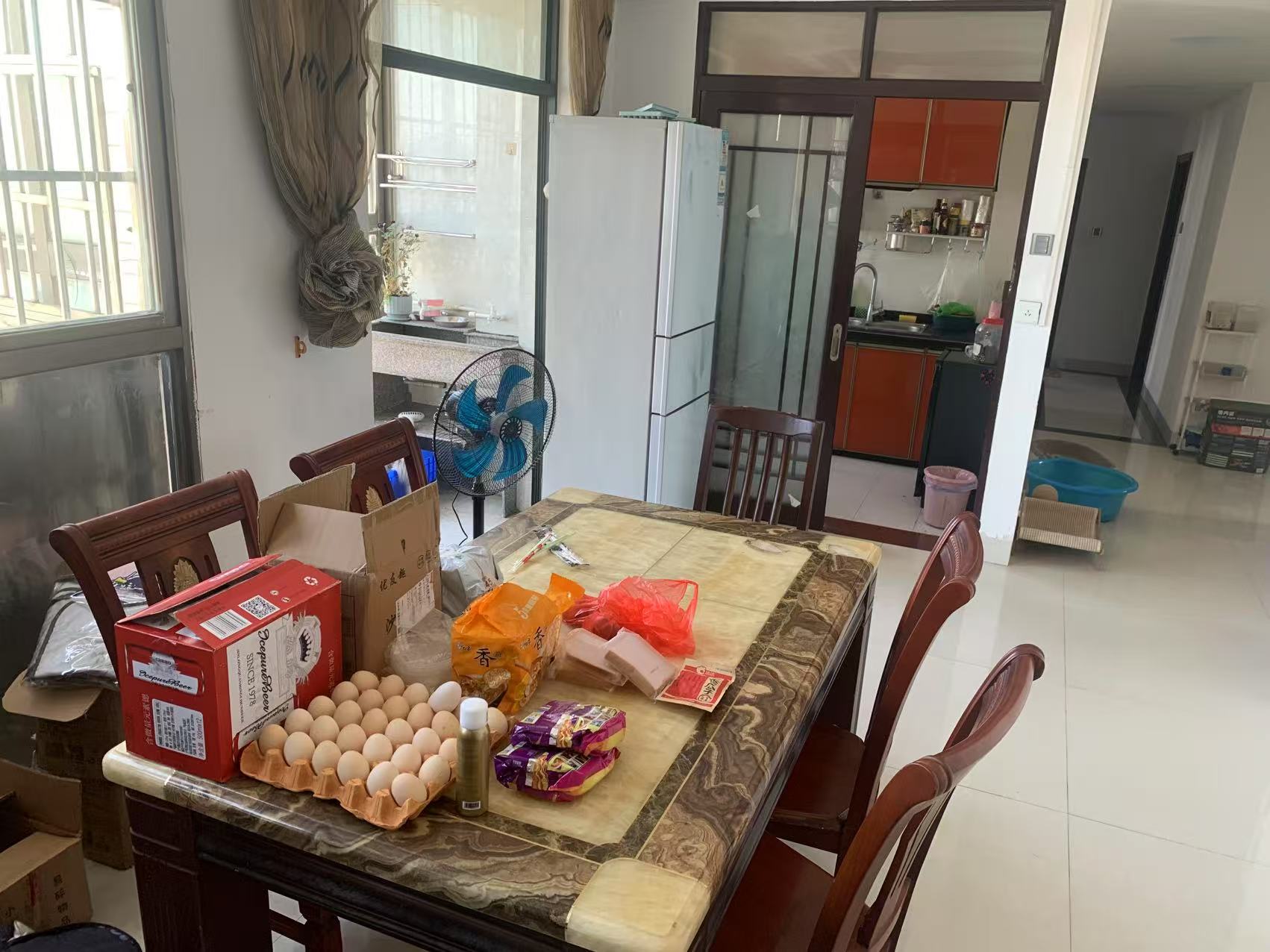 西城一号 3室2厅2卫 2300.0元/月 西城一号 3室2厅2卫 2300.0元/月室内图