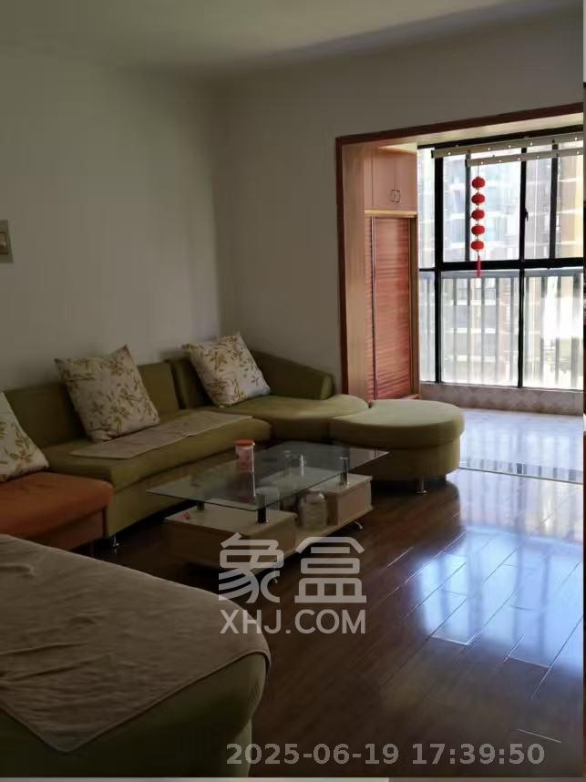 三江花中城  3室2厅1卫    2700.0元/月室内图