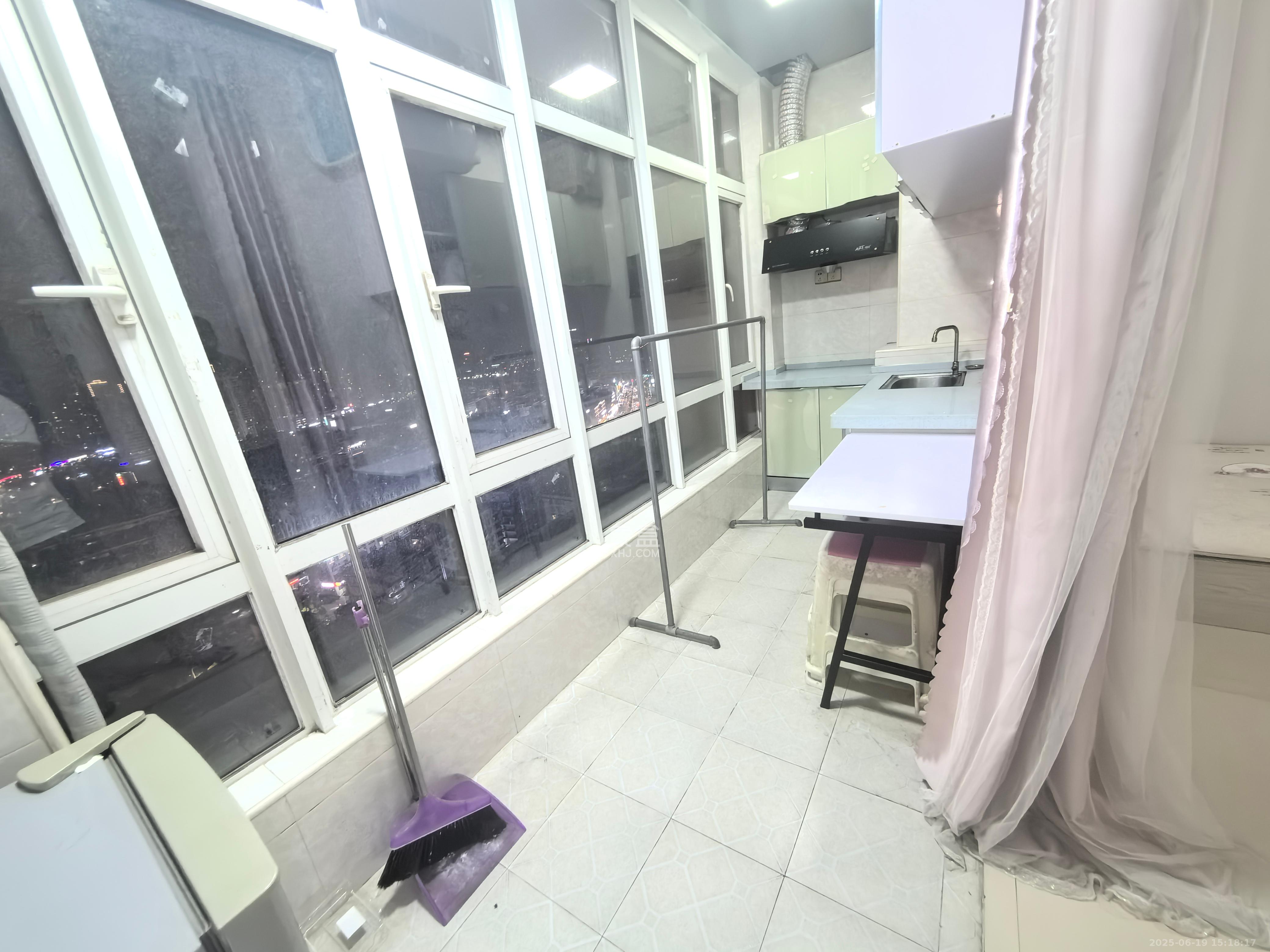 金鼎公园尚  1室1厅1卫    1200.0元/月 金鼎公园尚  1室1厅1卫    1200.0元/月室内图