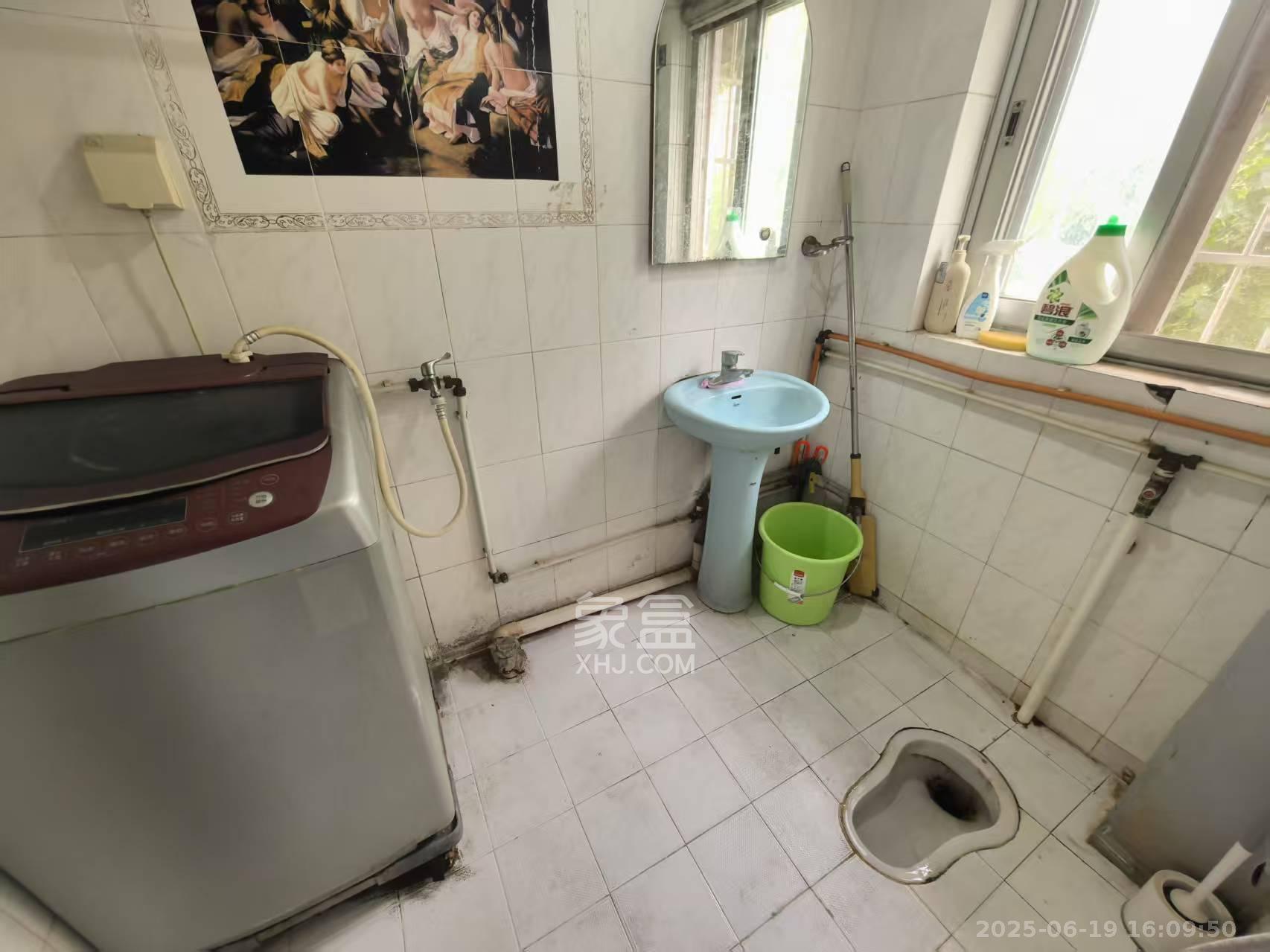 南园小区 3室2厅1卫 1200.0元/月 南园小区 3室2厅1卫 1200.0元/月室内图