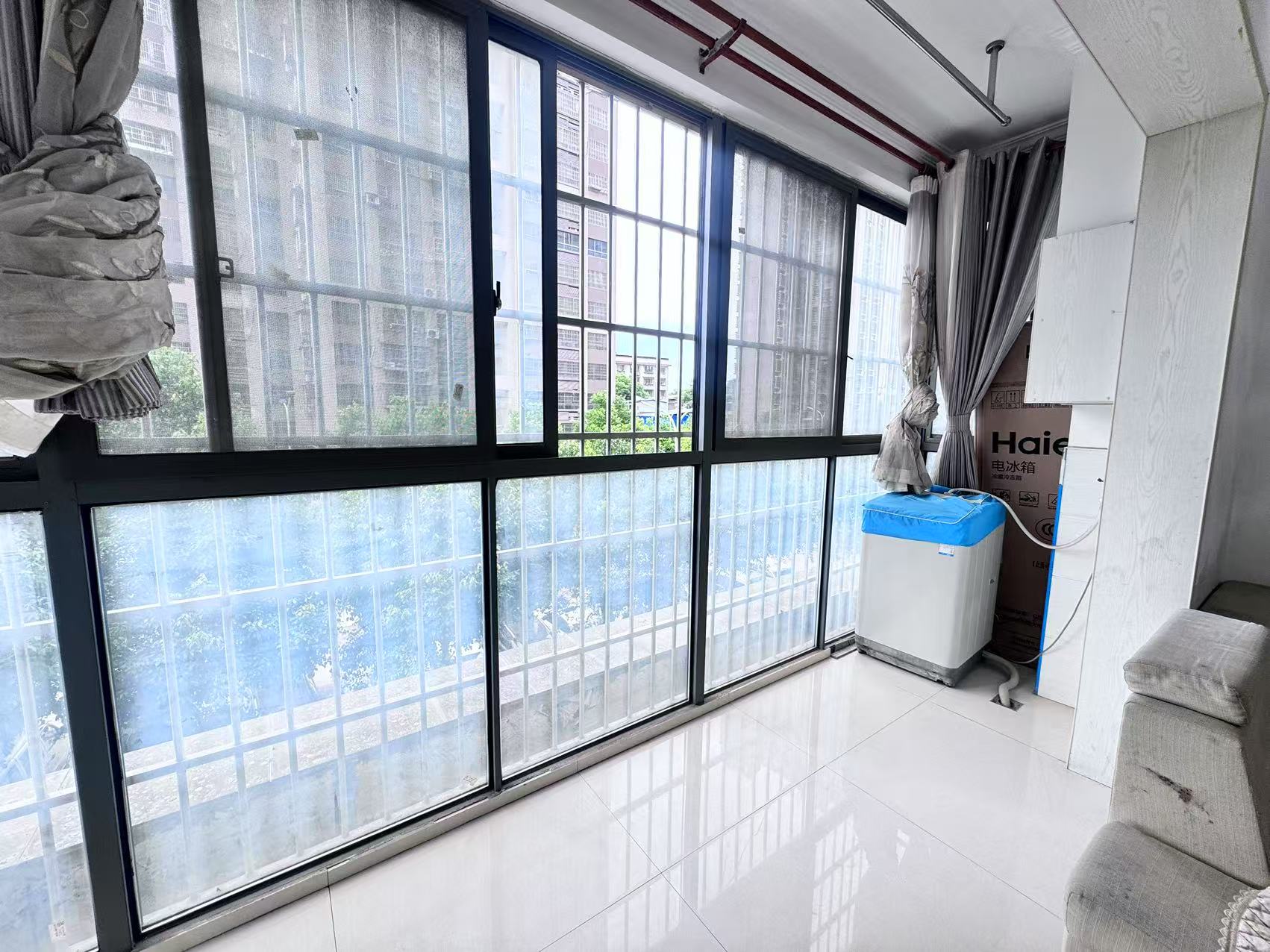 芦淞区荷叶名苑 4室2厅2卫 48.8万 芦淞区荷叶名苑 4室2厅2卫 48.8万室内图