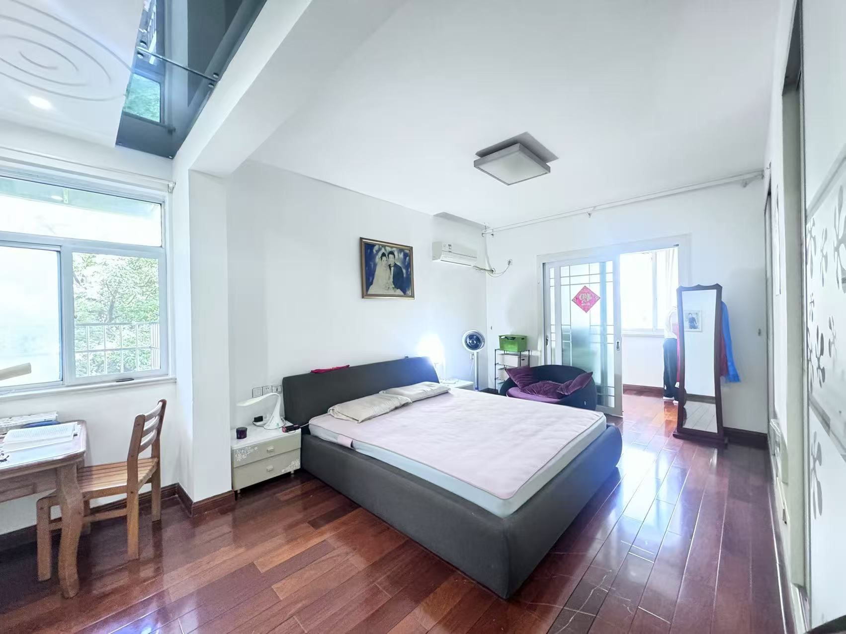 金路大厦  4室2厅2卫    108.0万 金路大厦  4室2厅2卫    108.0万室内图