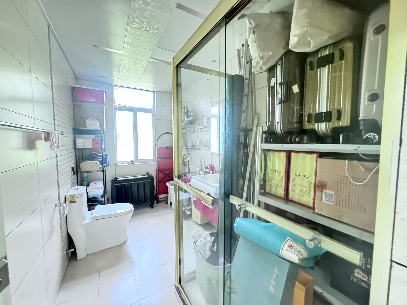 金路大厦  4室2厅2卫    108.0万 金路大厦  4室2厅2卫    108.0万室内图