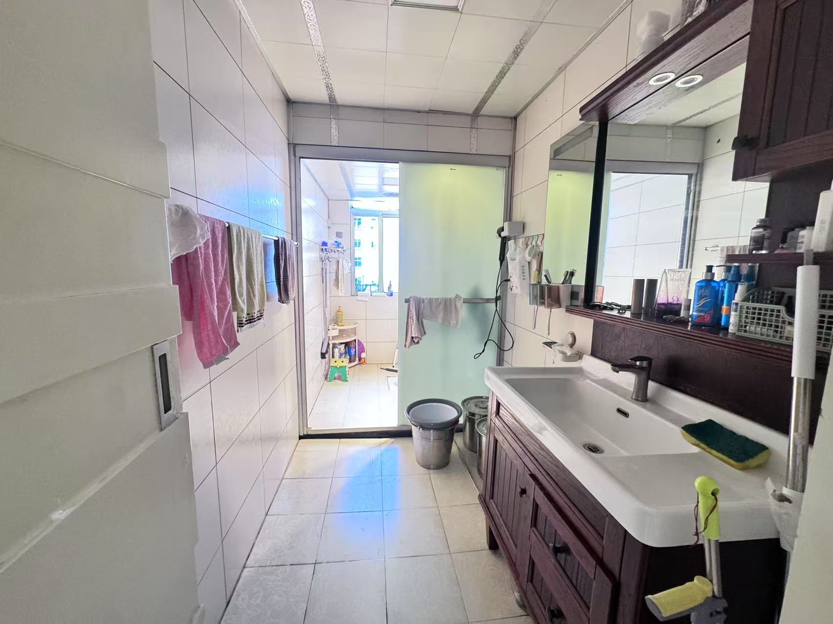 金路大厦  4室2厅2卫    108.0万 金路大厦  4室2厅2卫    108.0万室内图