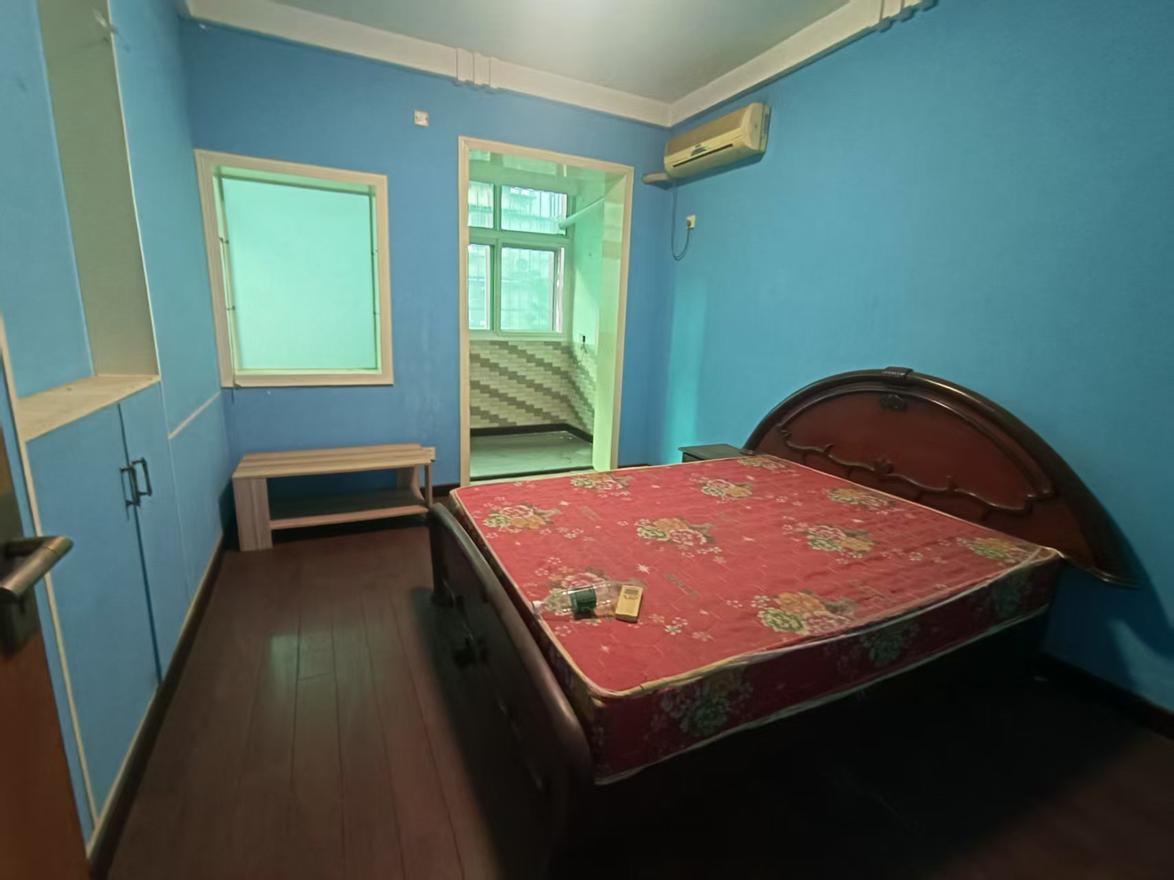 园丁小区 4室2厅2卫 70.0万 园丁小区 4室2厅2卫 70.0万室内图