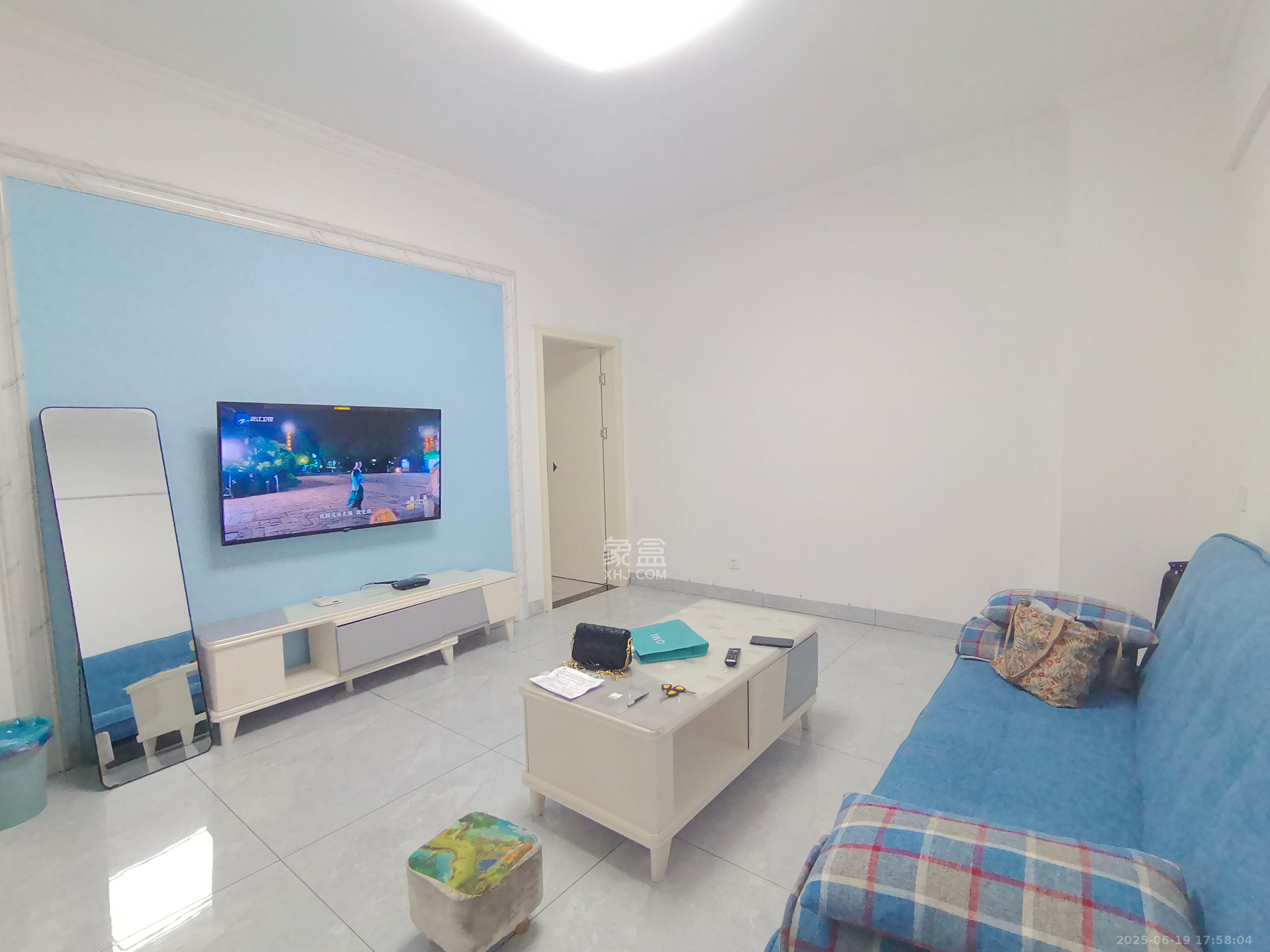 欣积福湾三期  2室2厅1卫    1400.0元/月 欣积福湾三期  2室2厅1卫    1400.0元/月