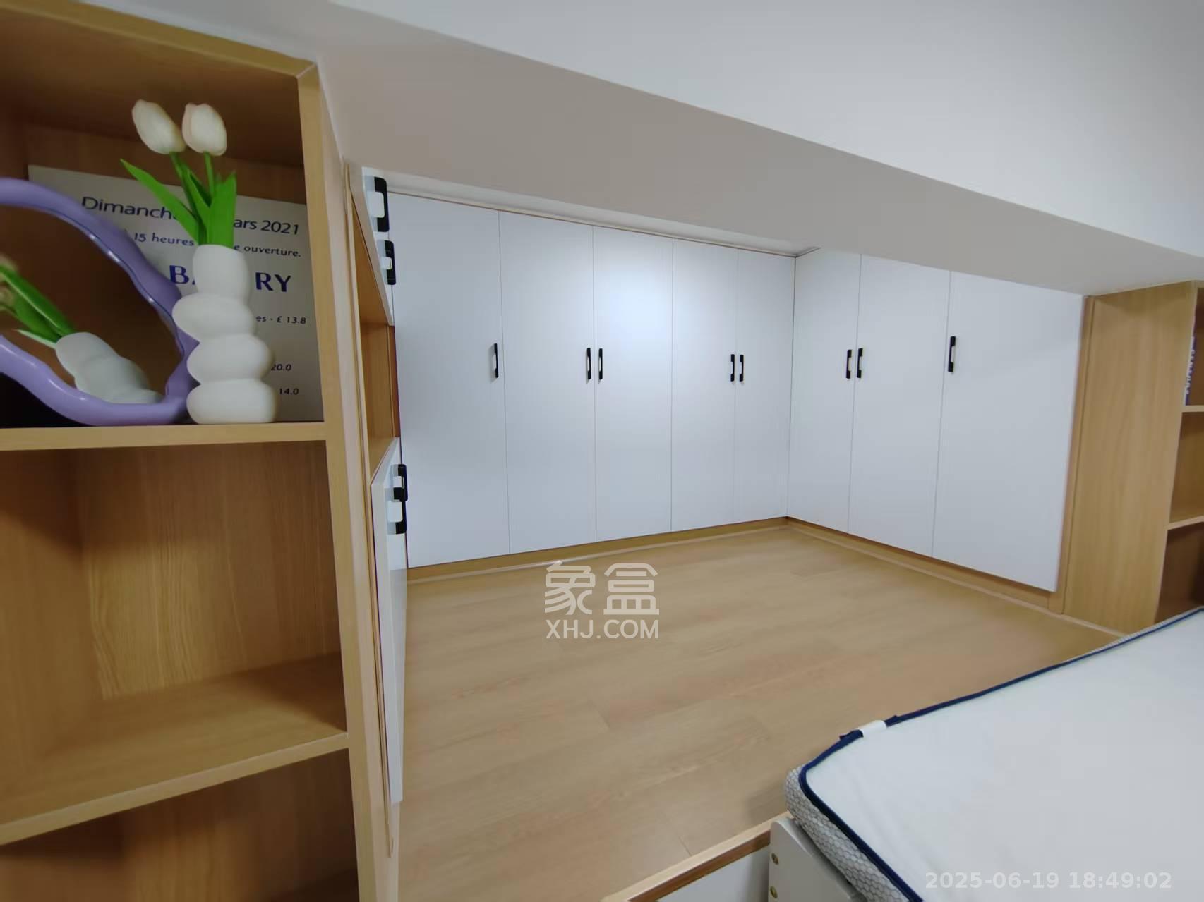 龙湖铂金岛  2室1厅1卫   2200.00元/月室内图